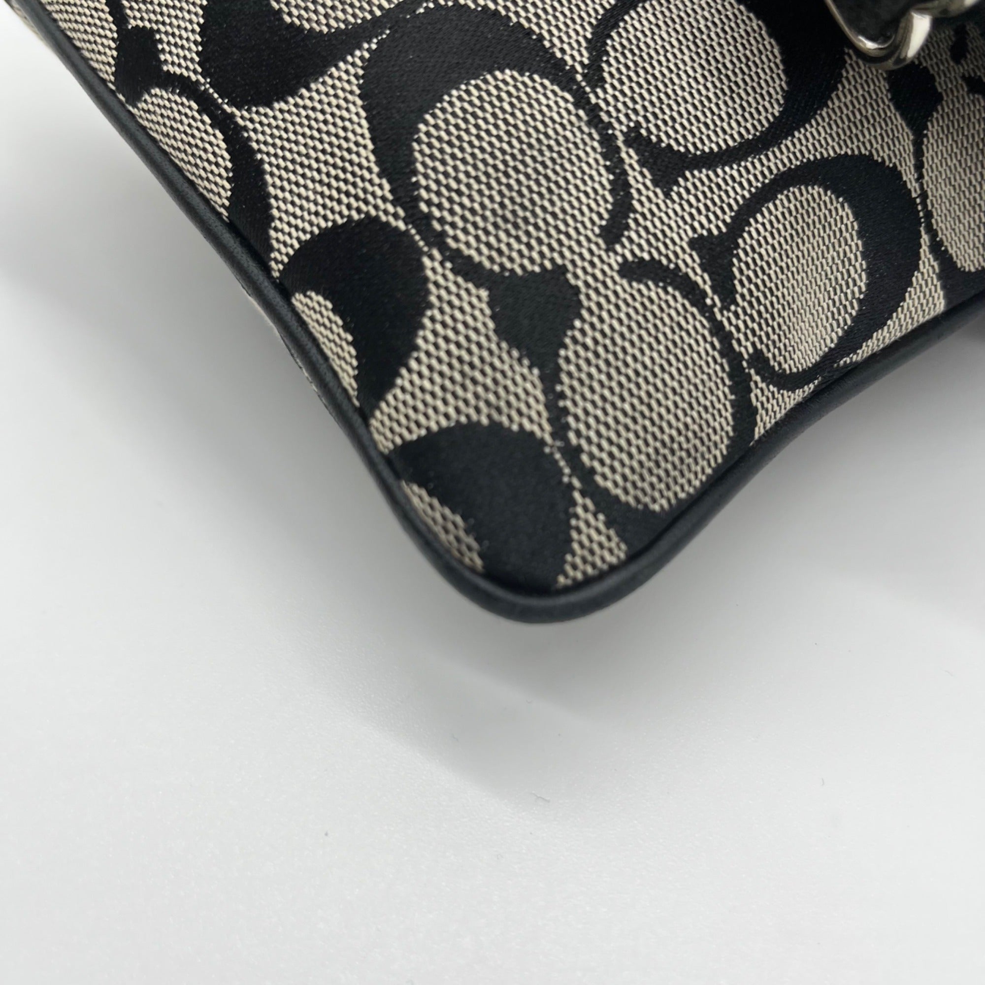 Coach Swingpack Crossbody Purse