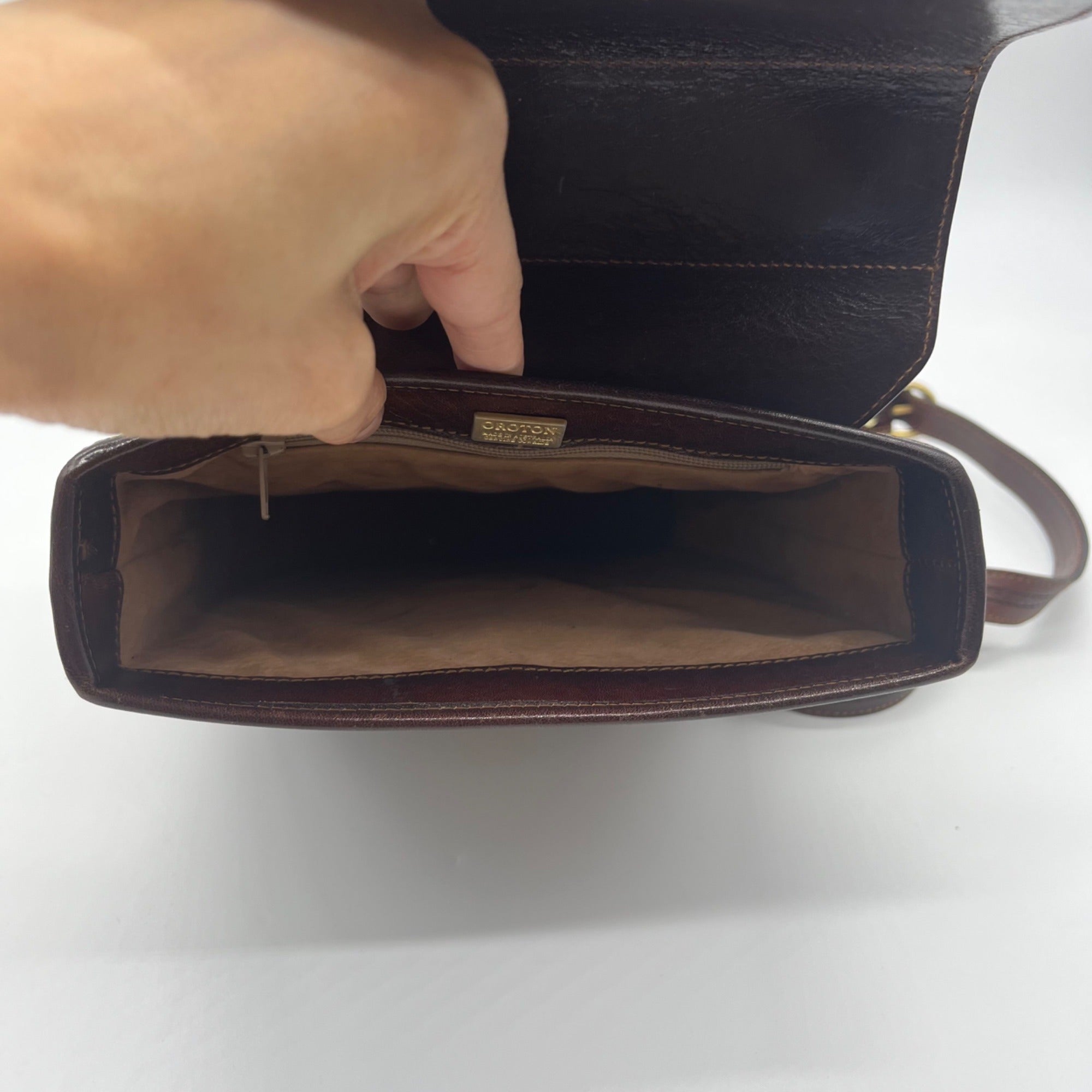Oroton Chestnut Brown Vintage Leather Crossbody Bag