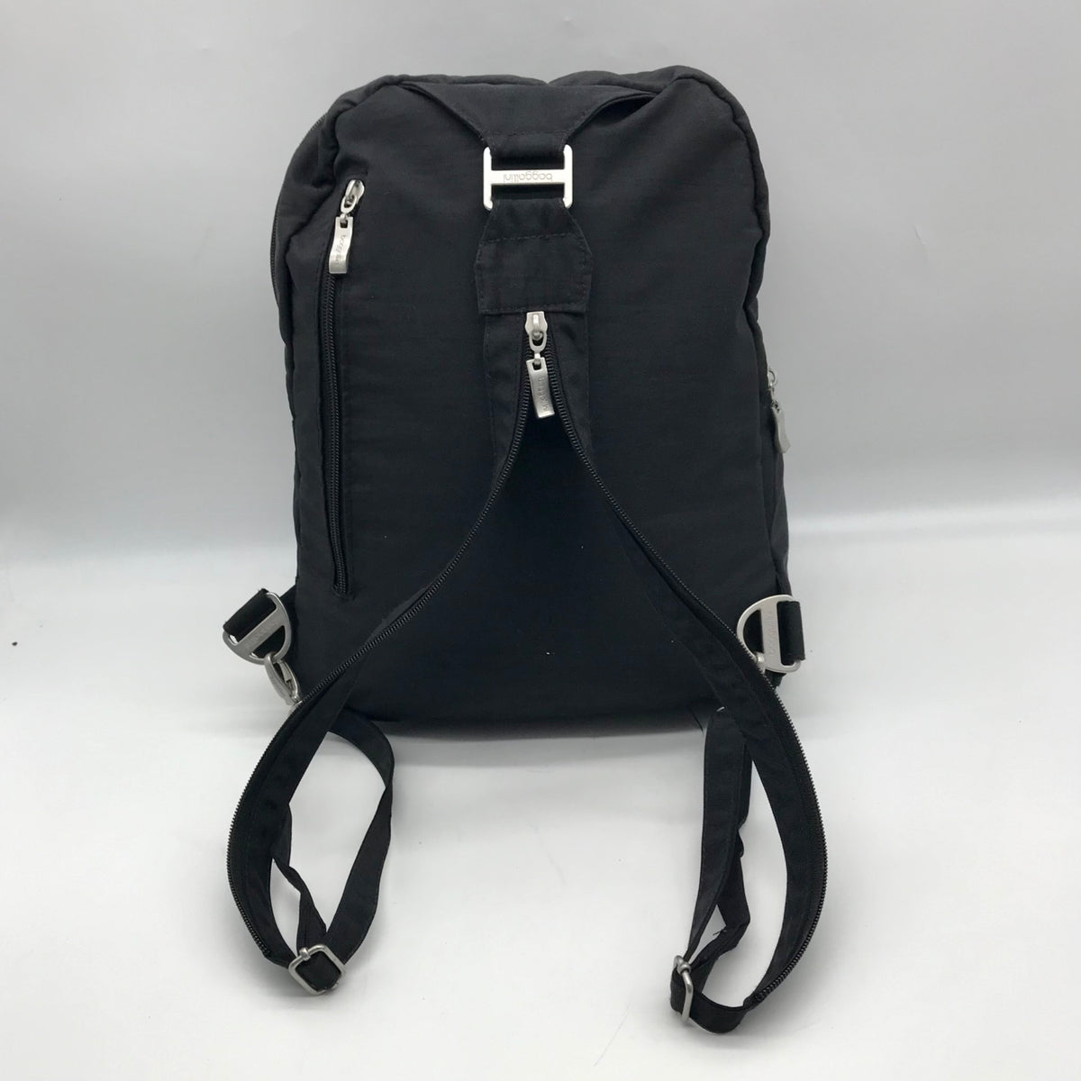 Baggallini Black Nylon Excursion Convertible Sling Bag