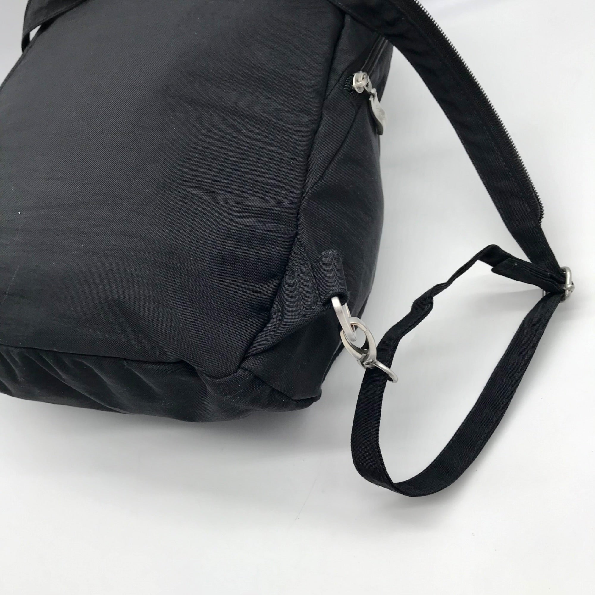Baggallini Black Nylon Excursion Convertible Sling Bag