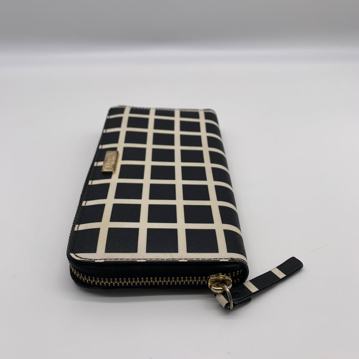 Kate Spade Black &amp; White Saffiano Leather Neda Laurel Way Wallet