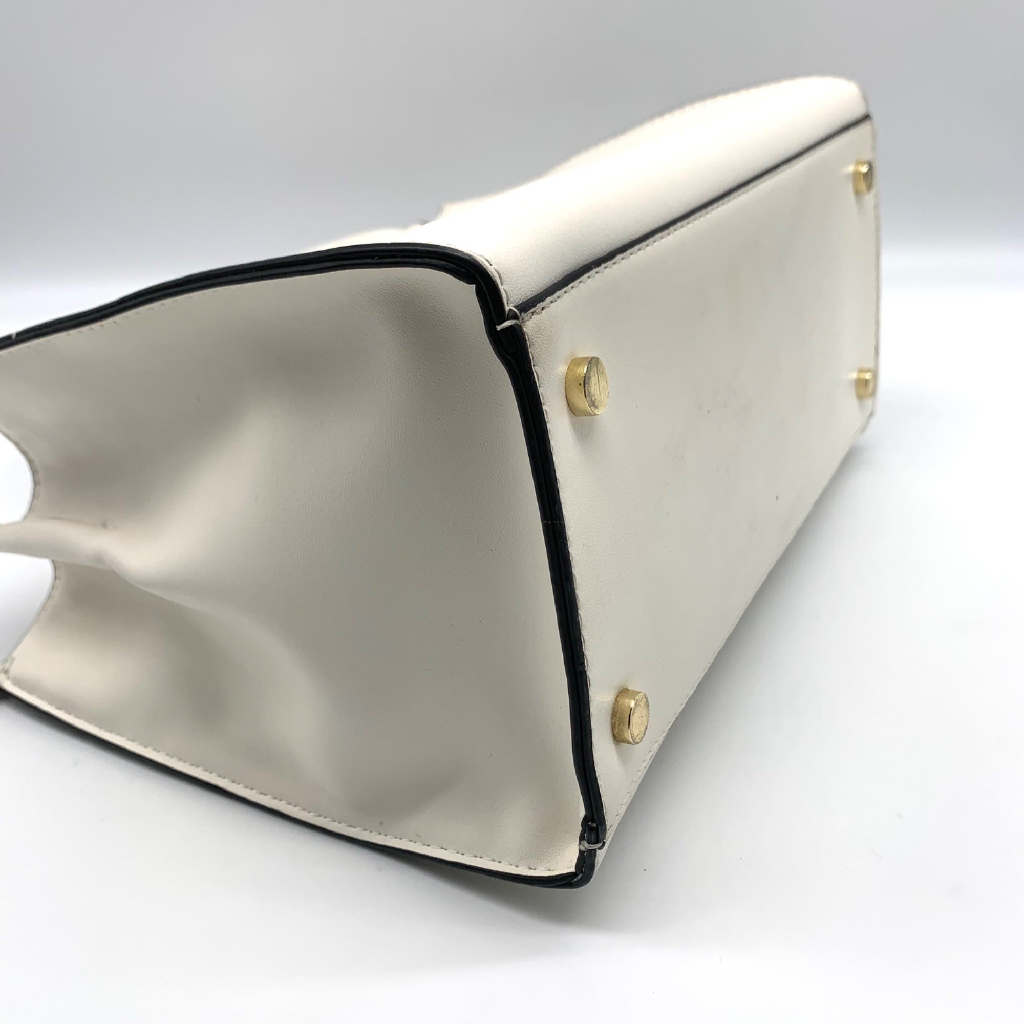 Crown &amp; Ivy White Convertible Crossbody Satchel