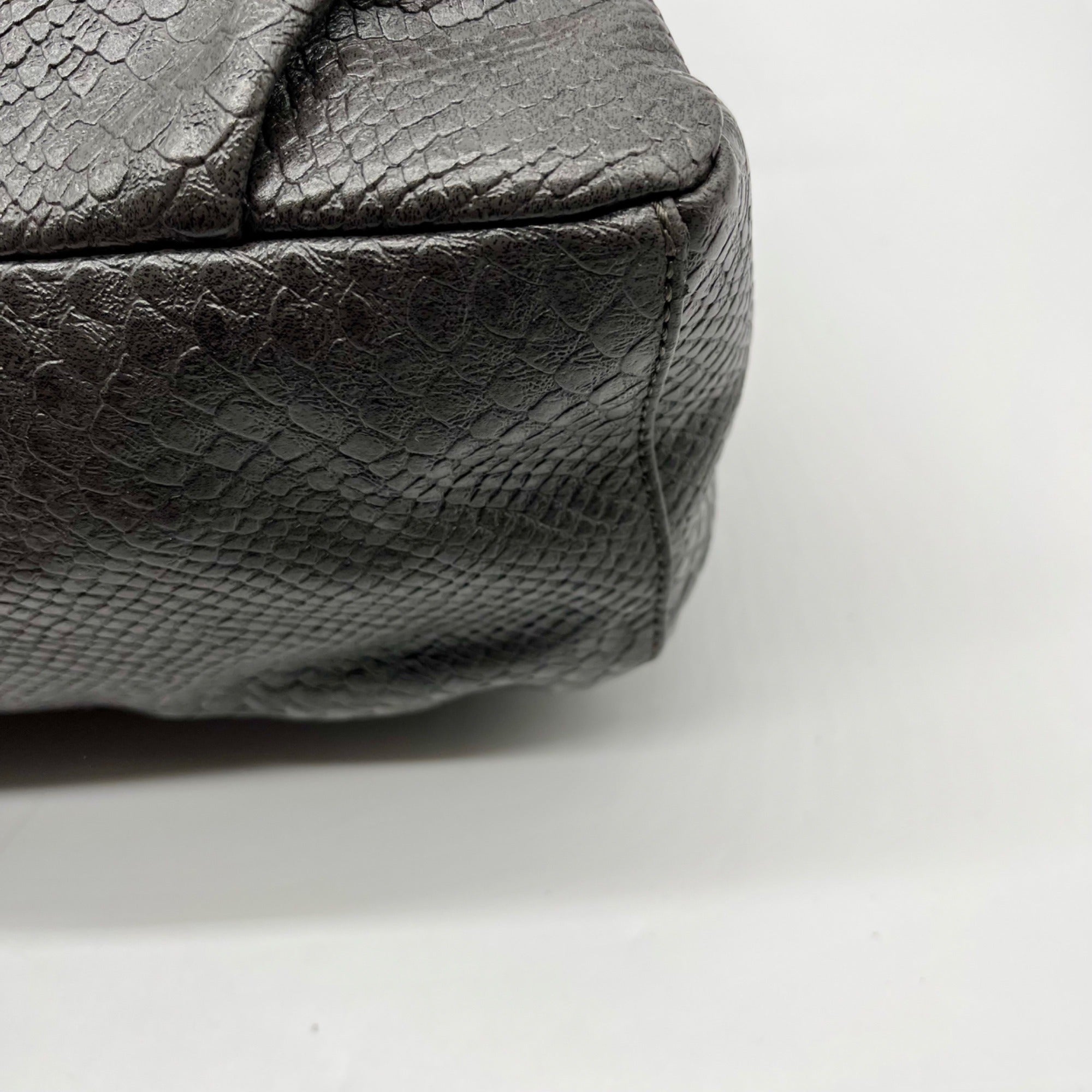 Jewell Grey Faux Leather Thirty-One Couture Street