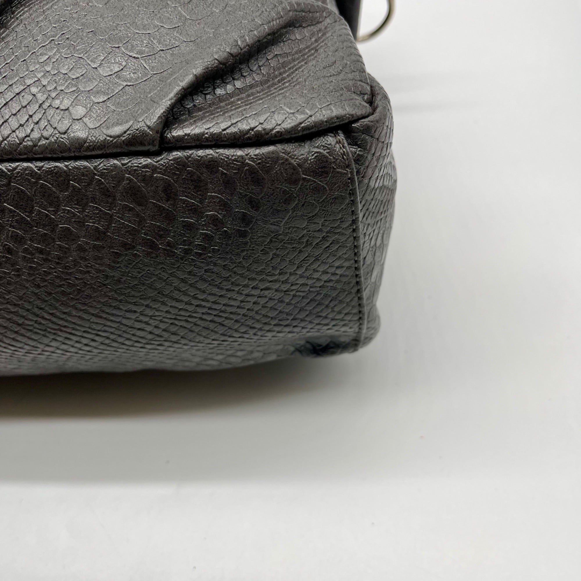 Jewell Grey Faux Leather Thirty-One Couture Street