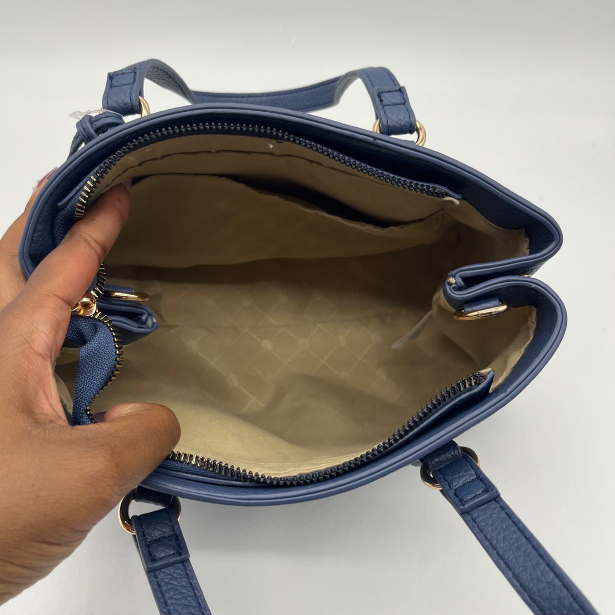Gloria Vanderbilt Blue Faux Leather Shoulder Bag