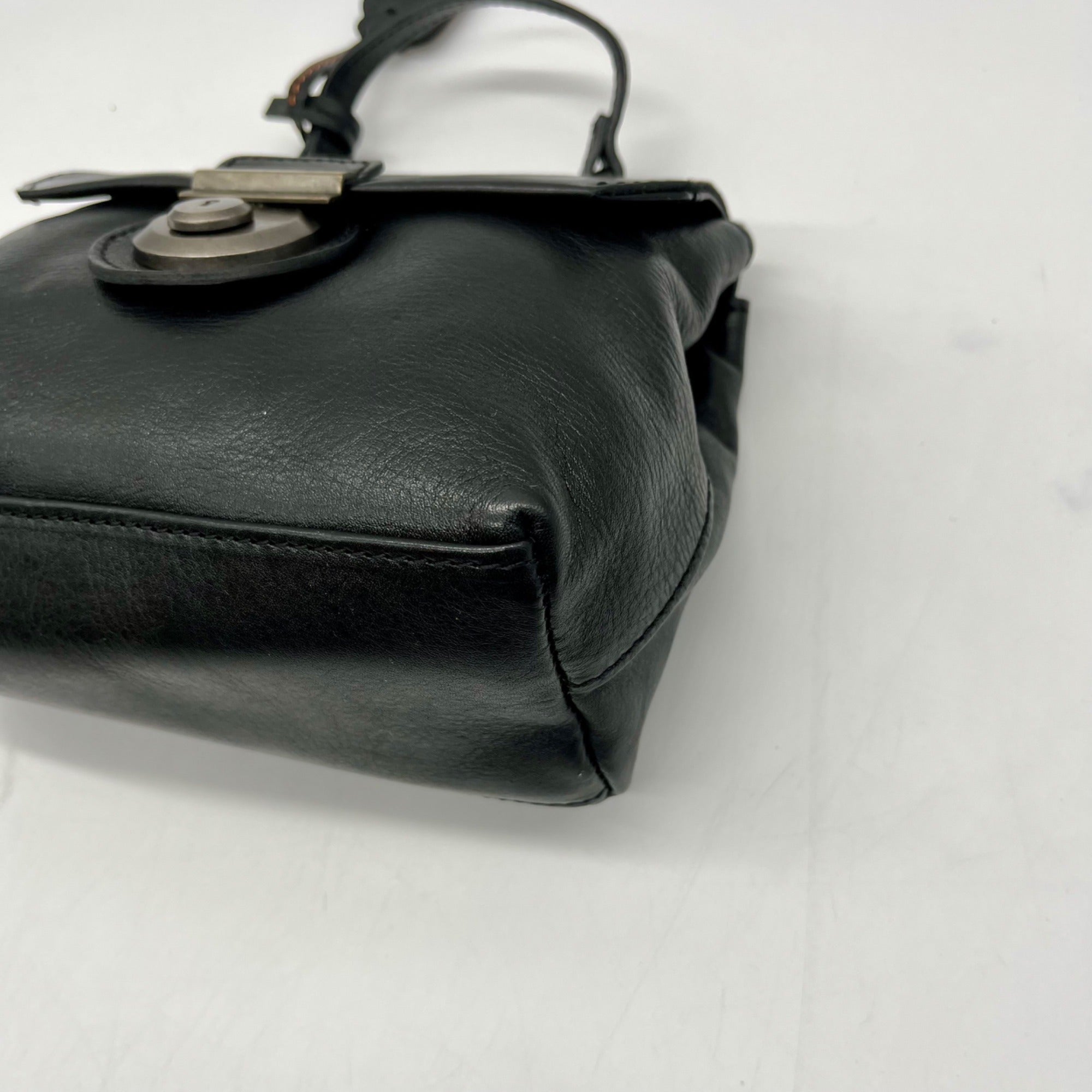 Old Trend Black Leather Crossbody Mini Bag
