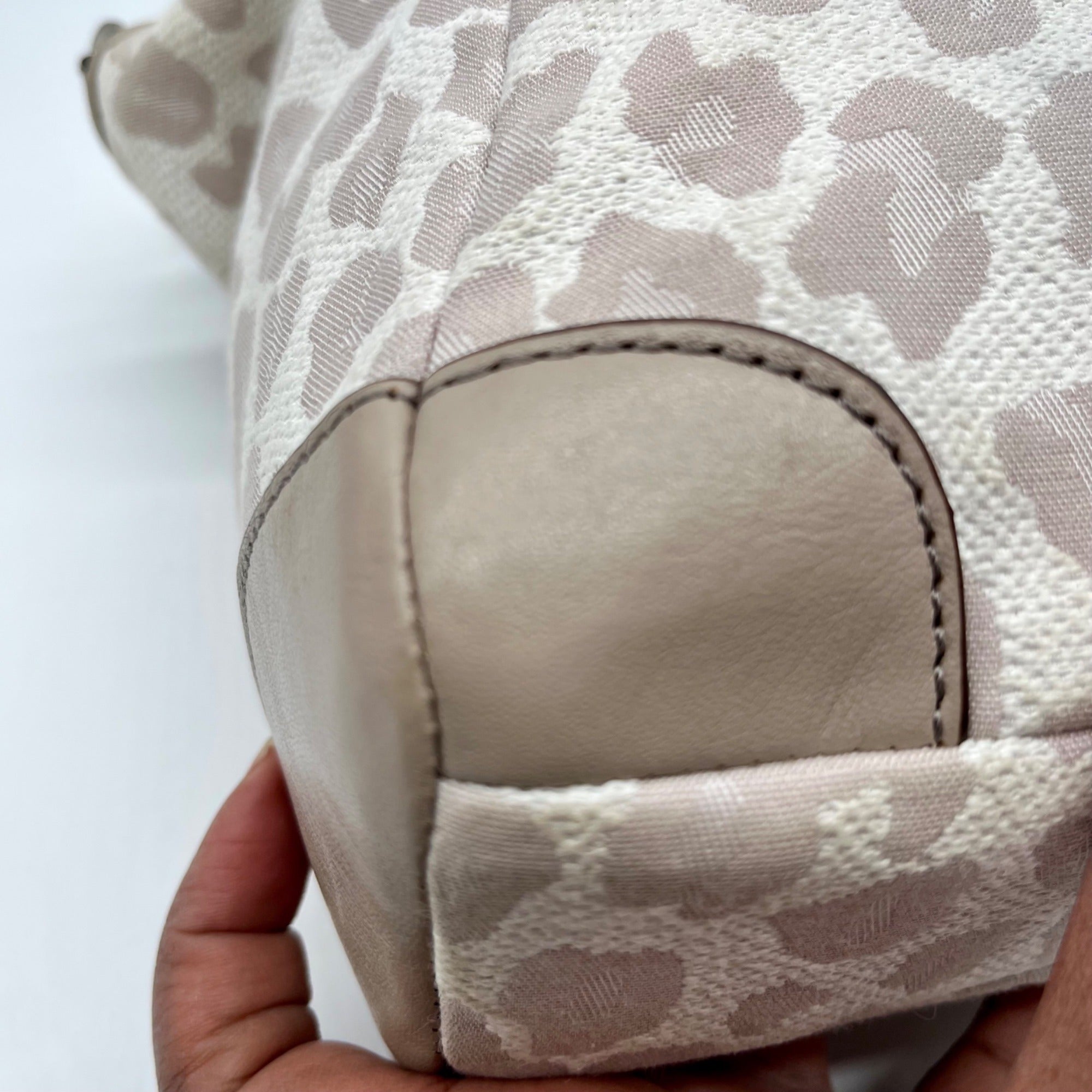 Coach Madison Beige Canvas Leopard Print Shoulder Bag 8373