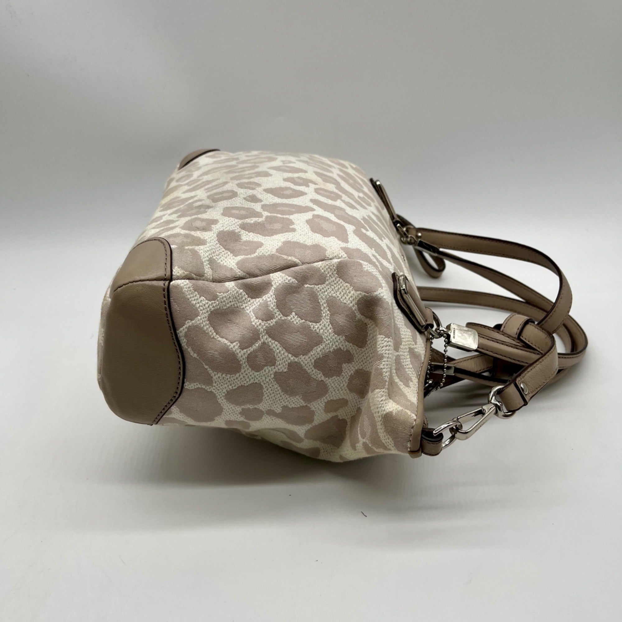 Coach Madison Beige Canvas Leopard Print Shoulder Bag 8373