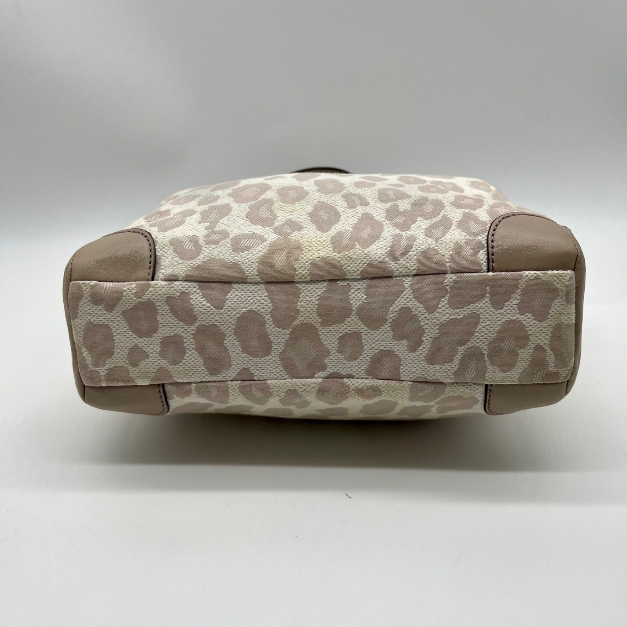 Coach Madison Beige Canvas Leopard Print Shoulder Bag 8373