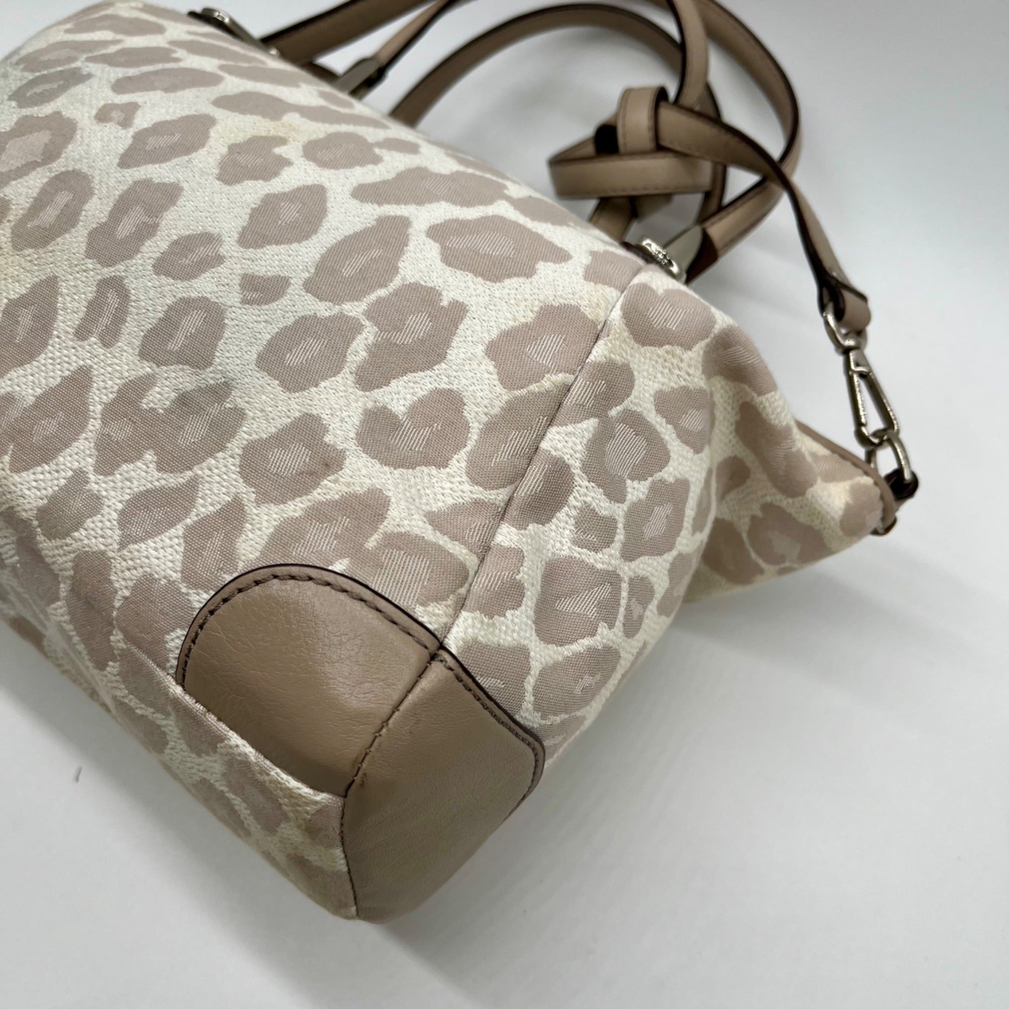 Coach Madison Beige Canvas Leopard Print Shoulder Bag 8373