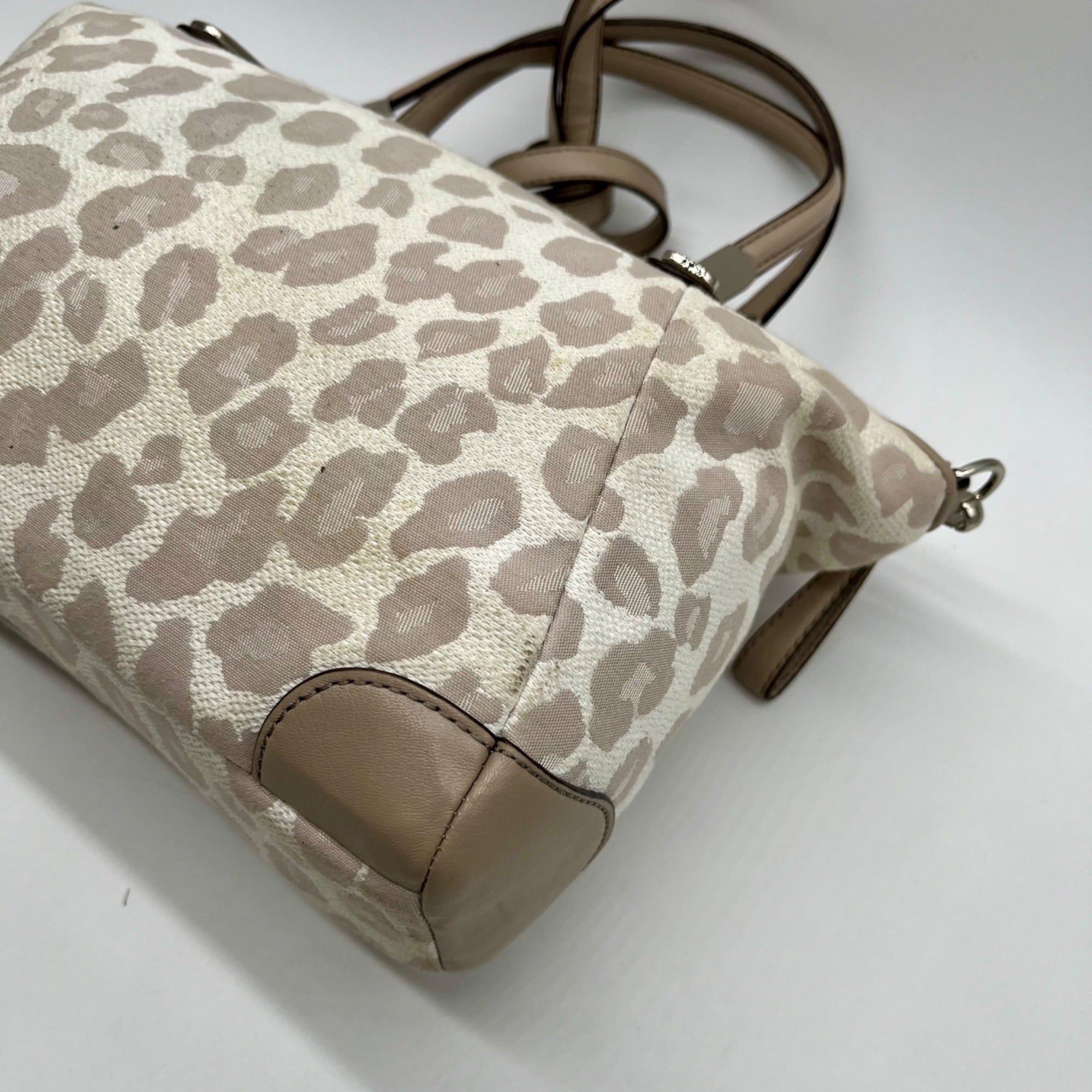 Coach Madison Beige Canvas Leopard Print Shoulder Bag 8373