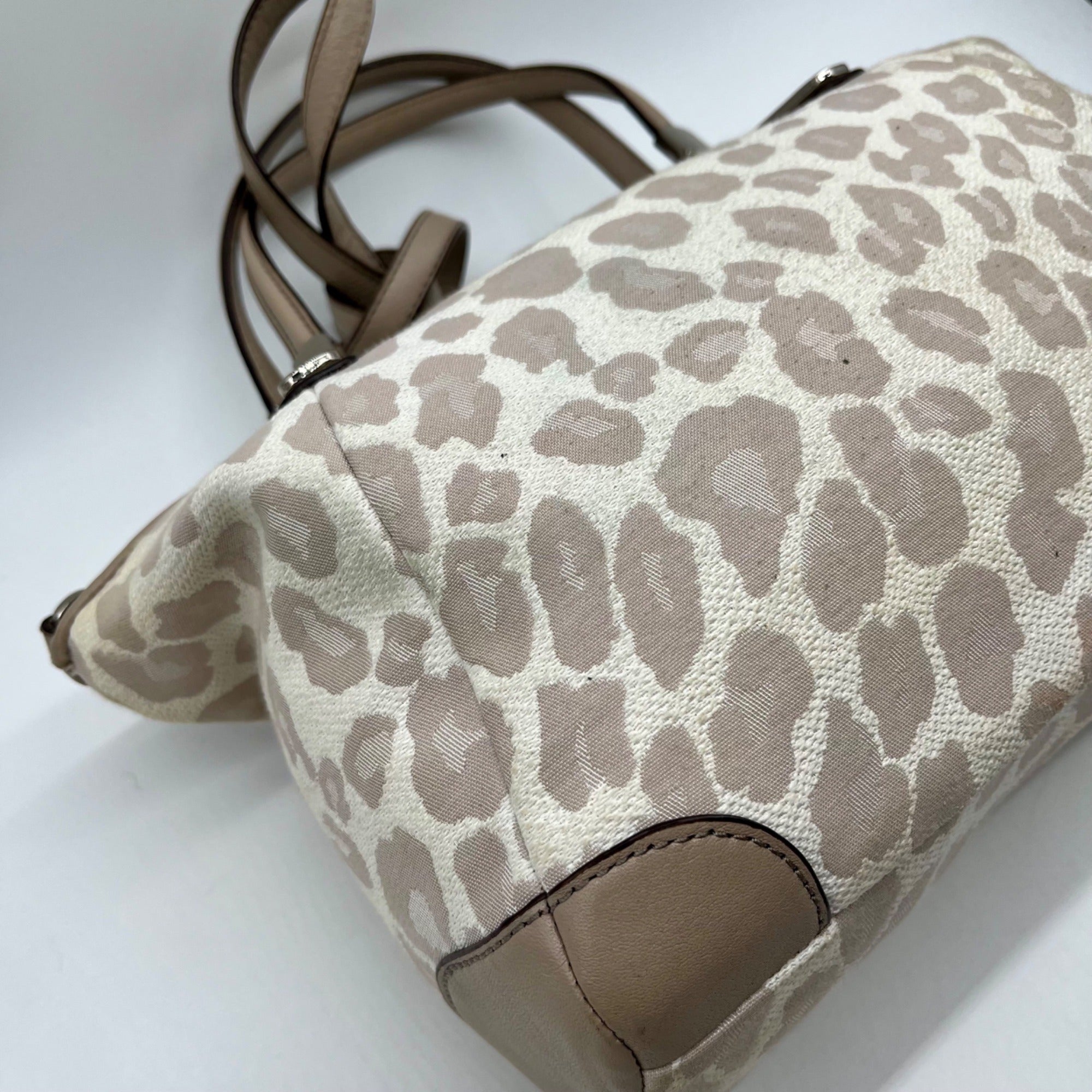 Coach Madison Beige Canvas Leopard Print Shoulder Bag 8373