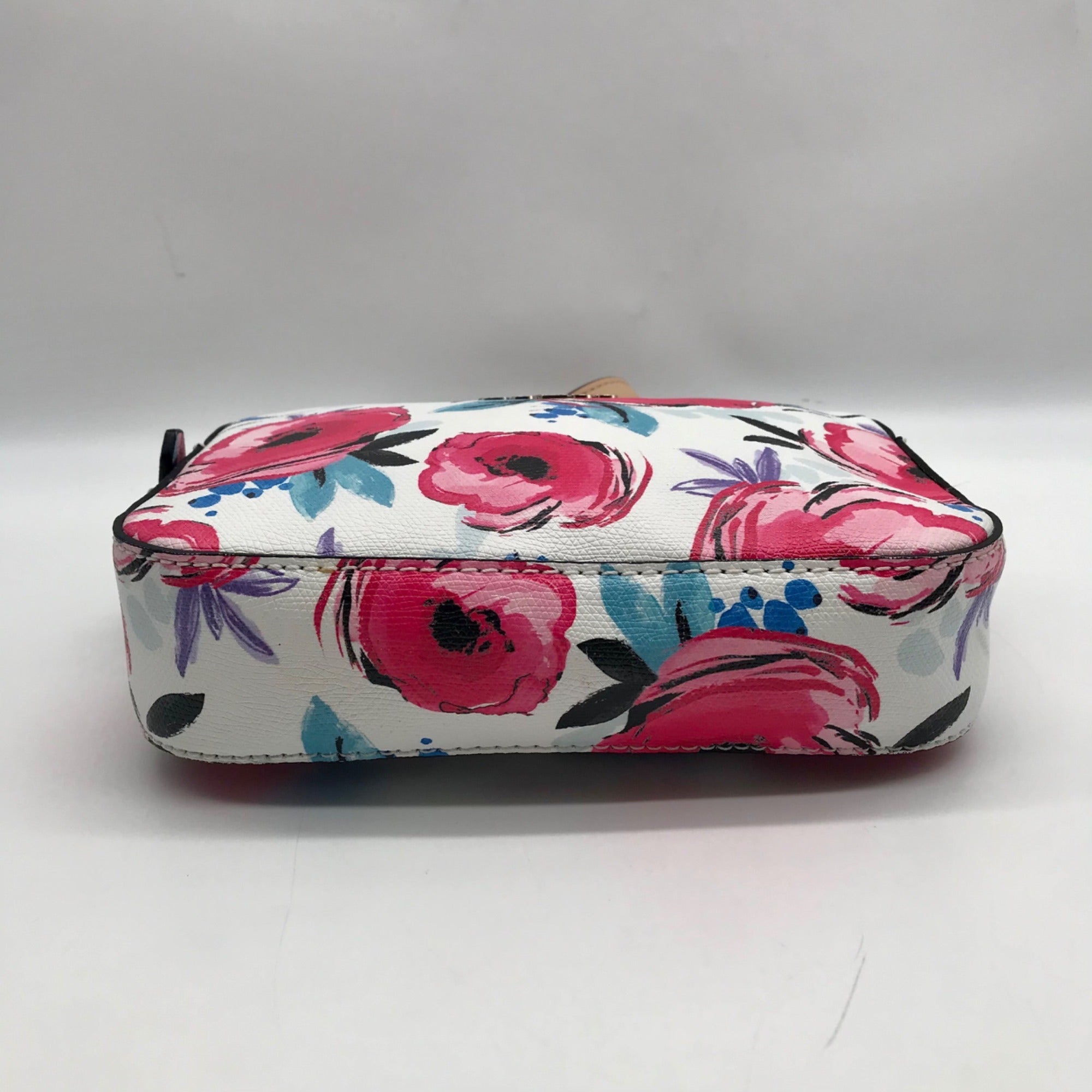 Guess White Floral Kamryn Crossbody Top Zip Bag
