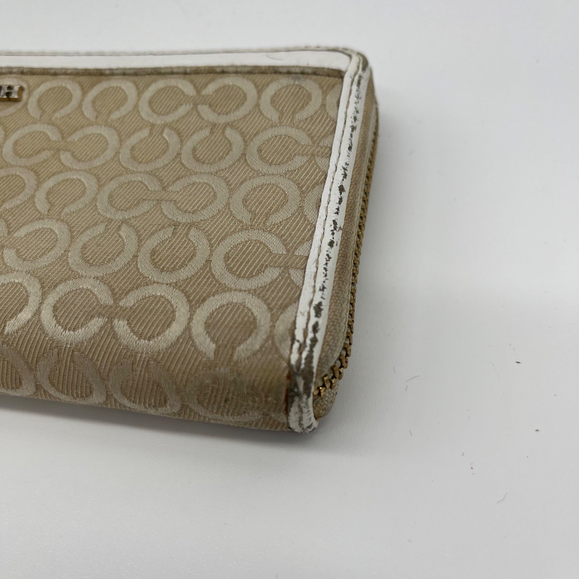 Coach Beige Madison Op Art Accordion Zip Wallet