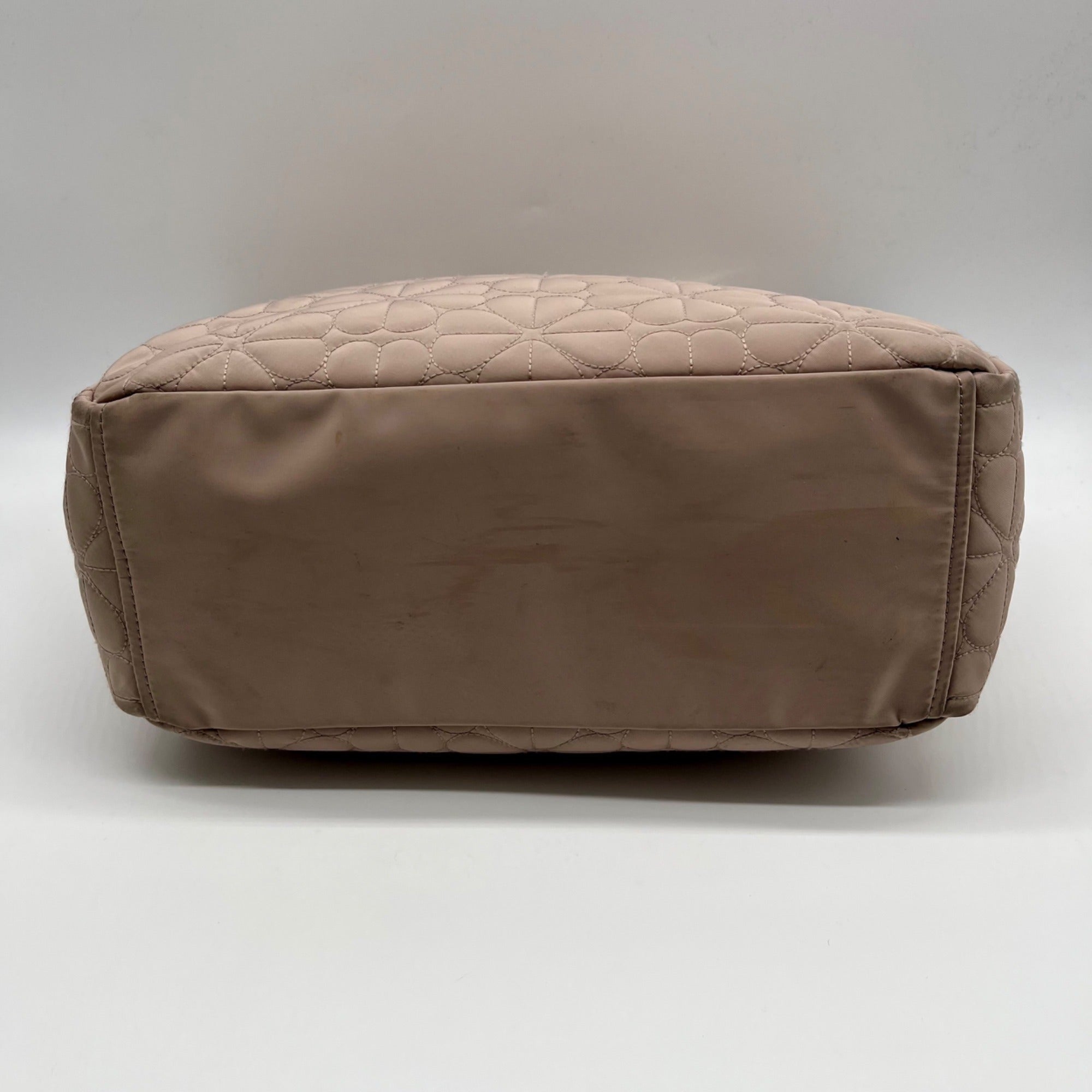 Kate Spade Beige Polyester Flower Quilted Fabric Madium Tote Bag