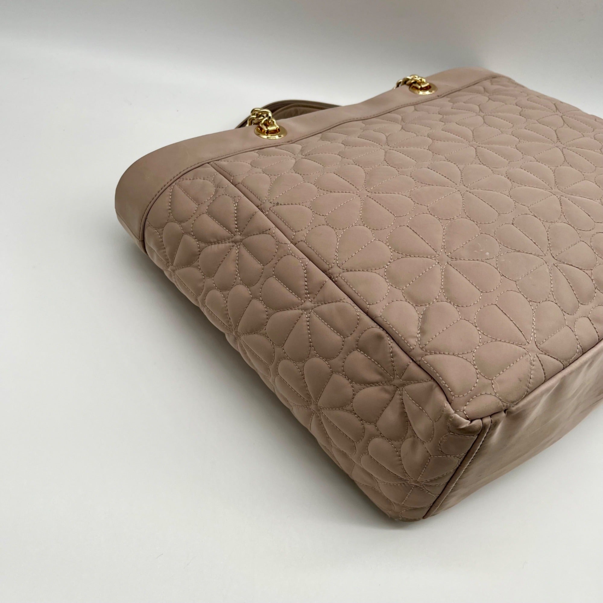 Kate Spade Beige Polyester Flower Quilted Fabric Madium Tote Bag