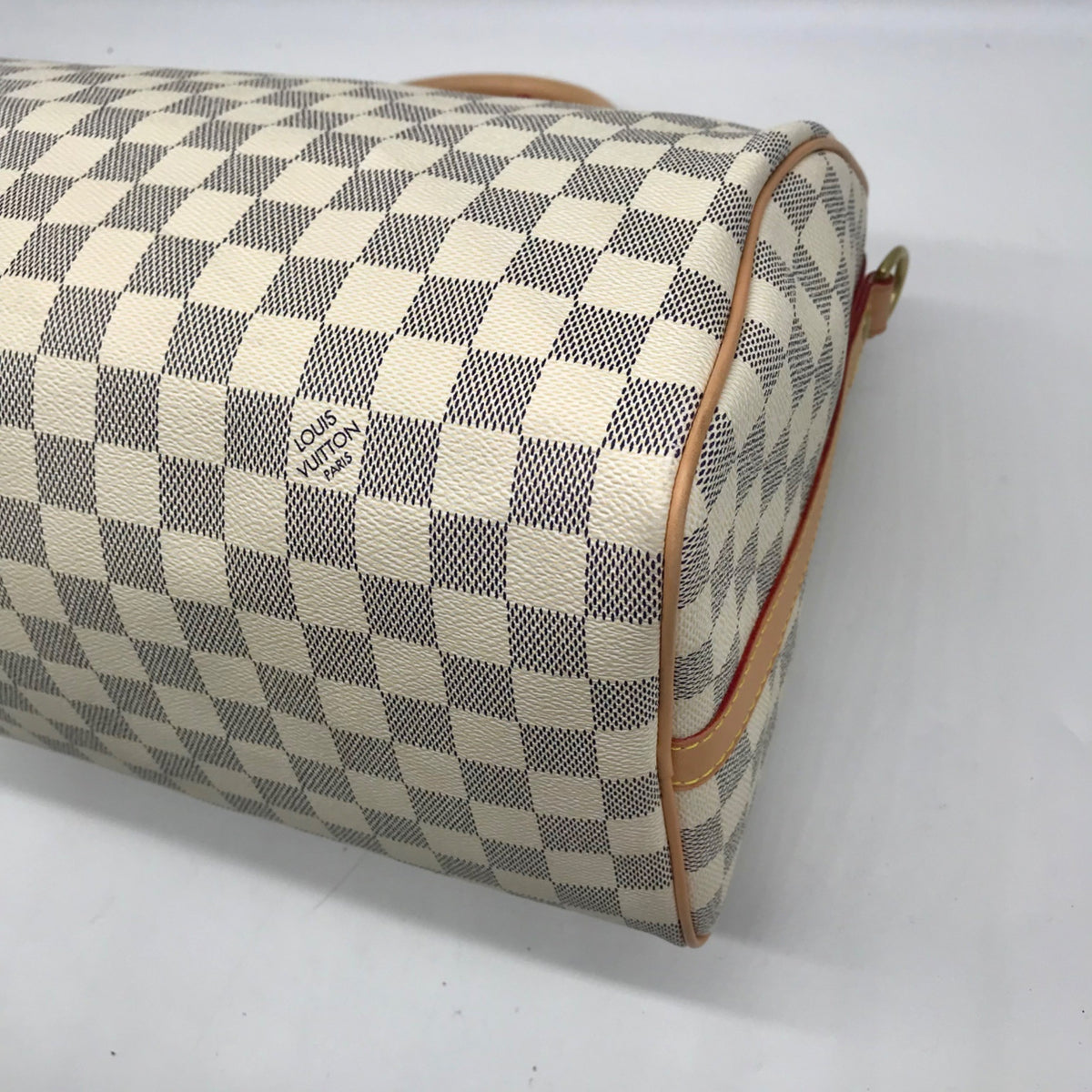 Louis Vuitton White Leather Speedy Bandouliere 30 Shoulder Bag