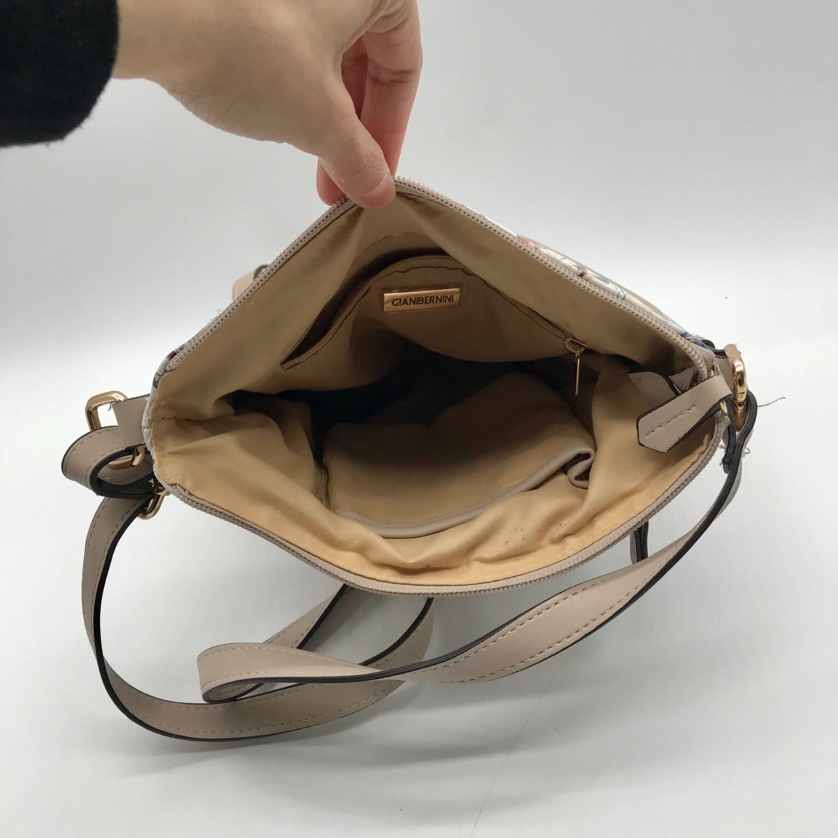 Giani Bernini Cream Floral And Sea Signature Faux Leather Crossbody