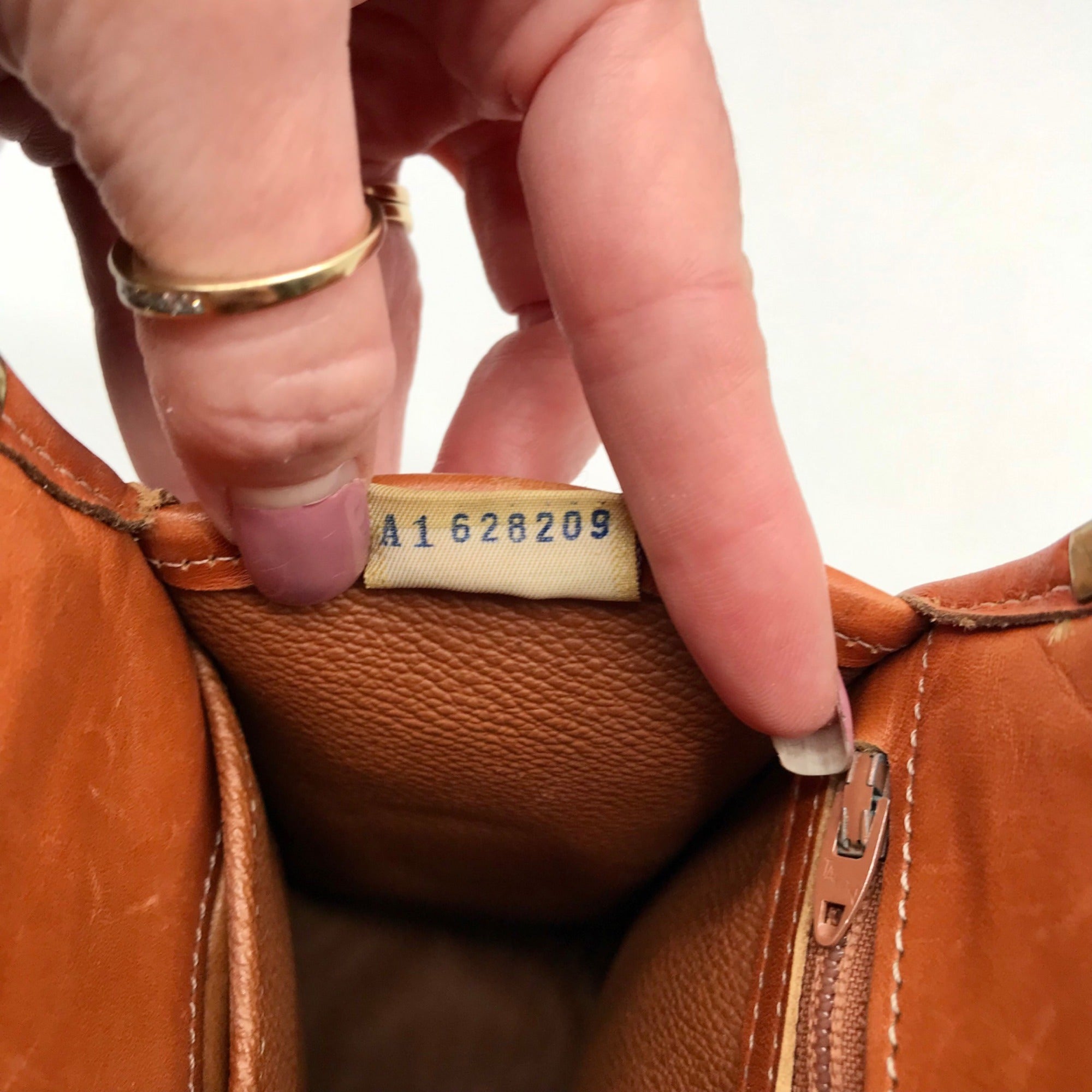 Dooney &amp; Bourke British Tan Pebbled Grain Leather Vintage All Weather Crossbody Bag