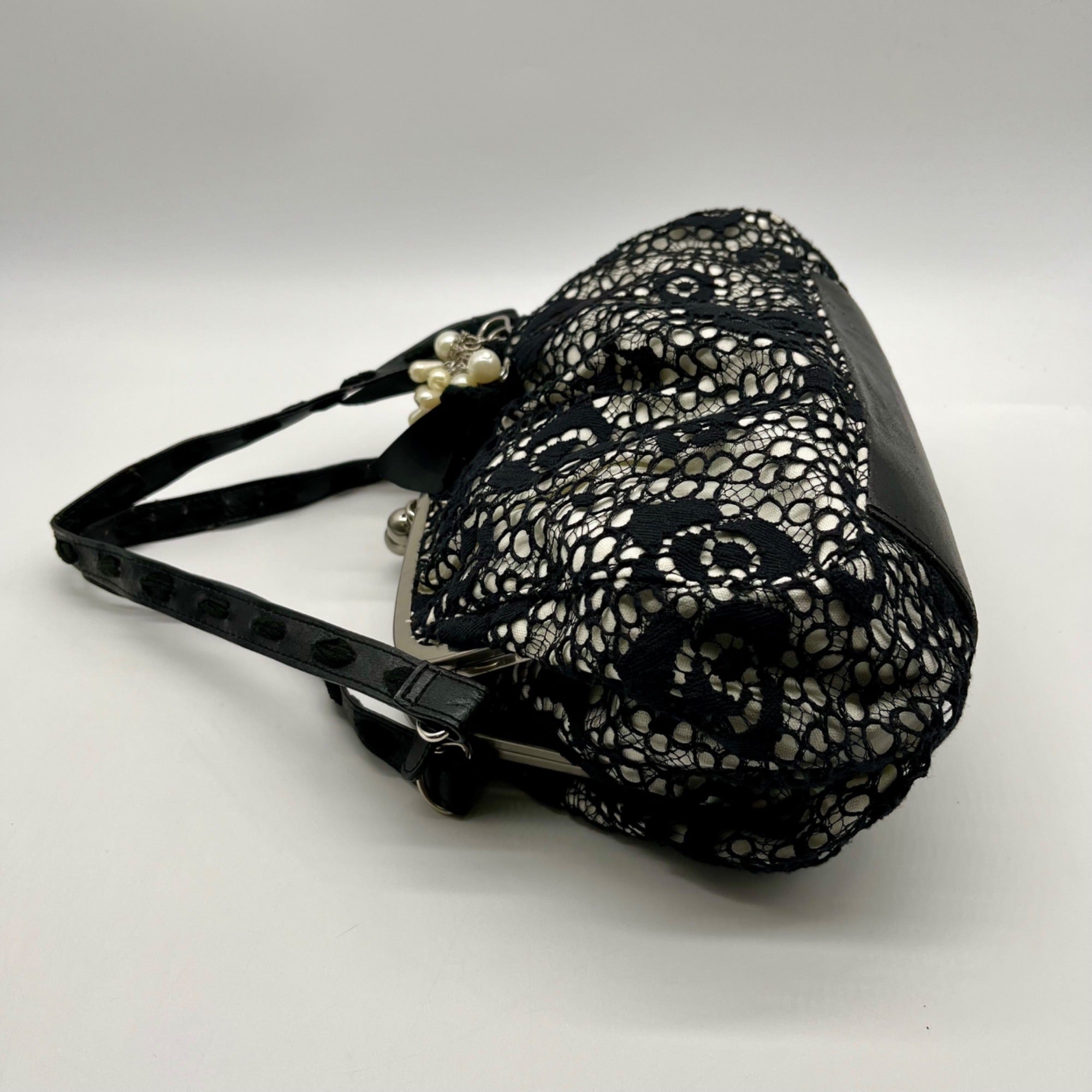 Nicole Lee Black &amp; White Lace Kiss-Lock Clutch Purse