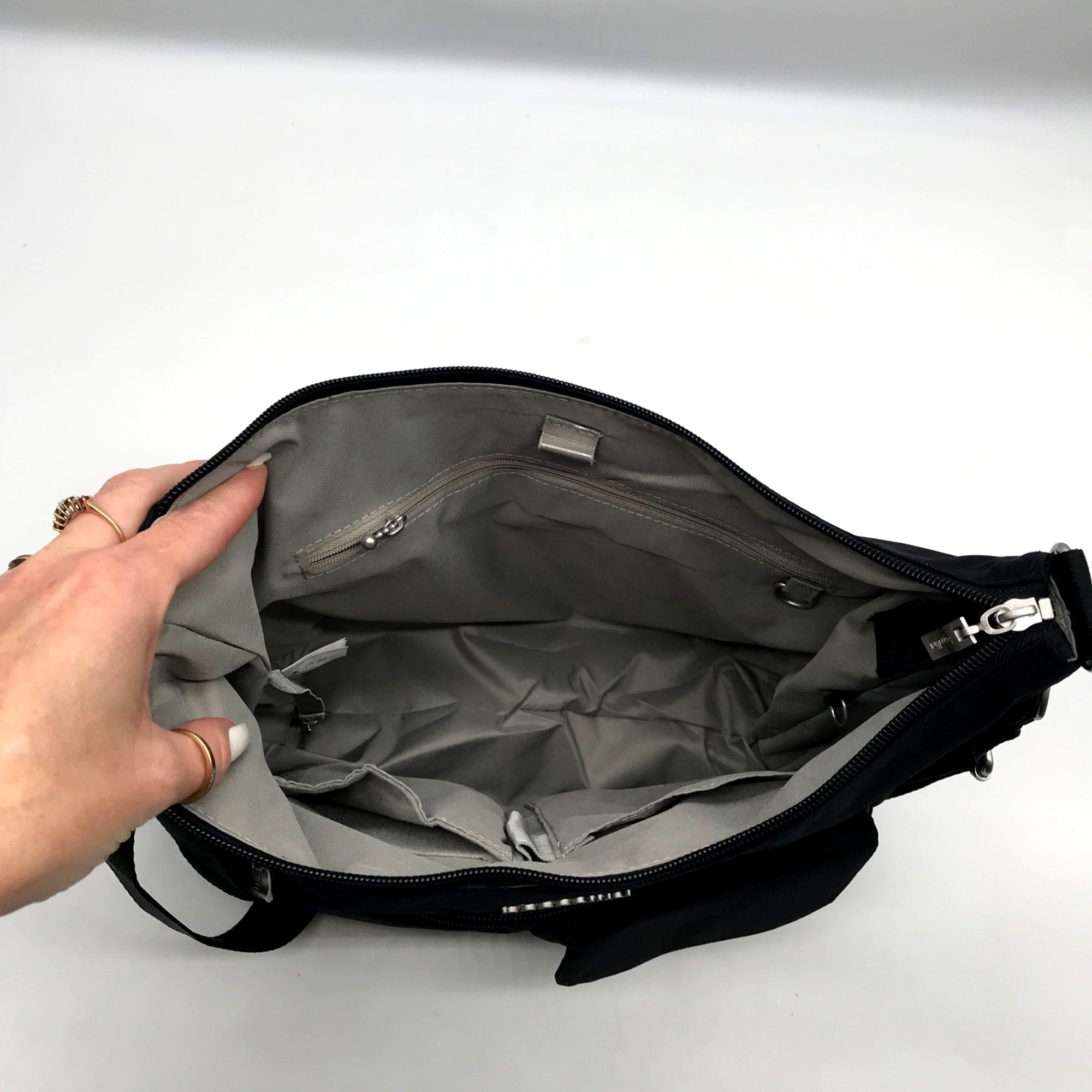 Baggallini Black Nylon Everywhere Crossbody Bag