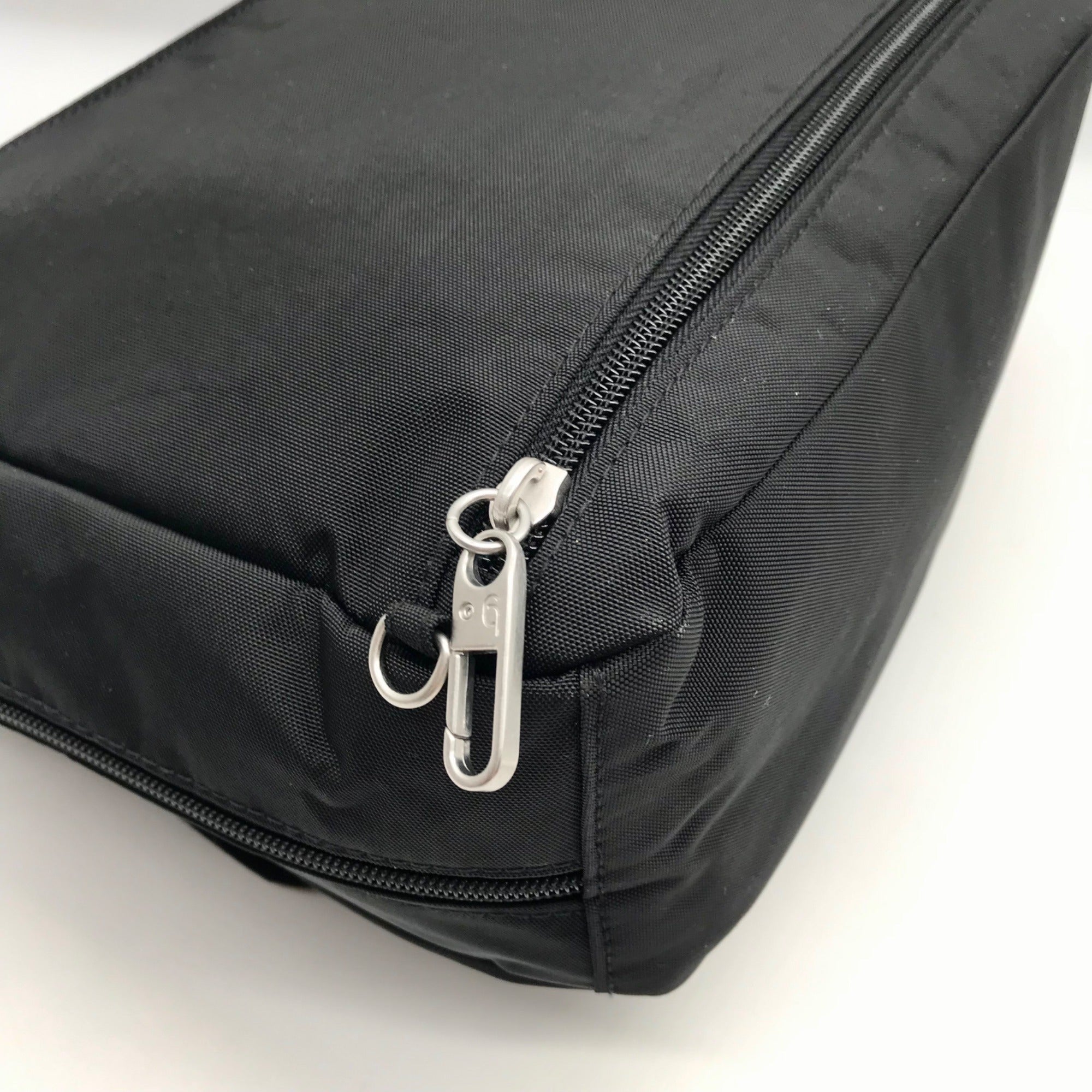 Baggallini Black Nylon Everywhere Crossbody Bag