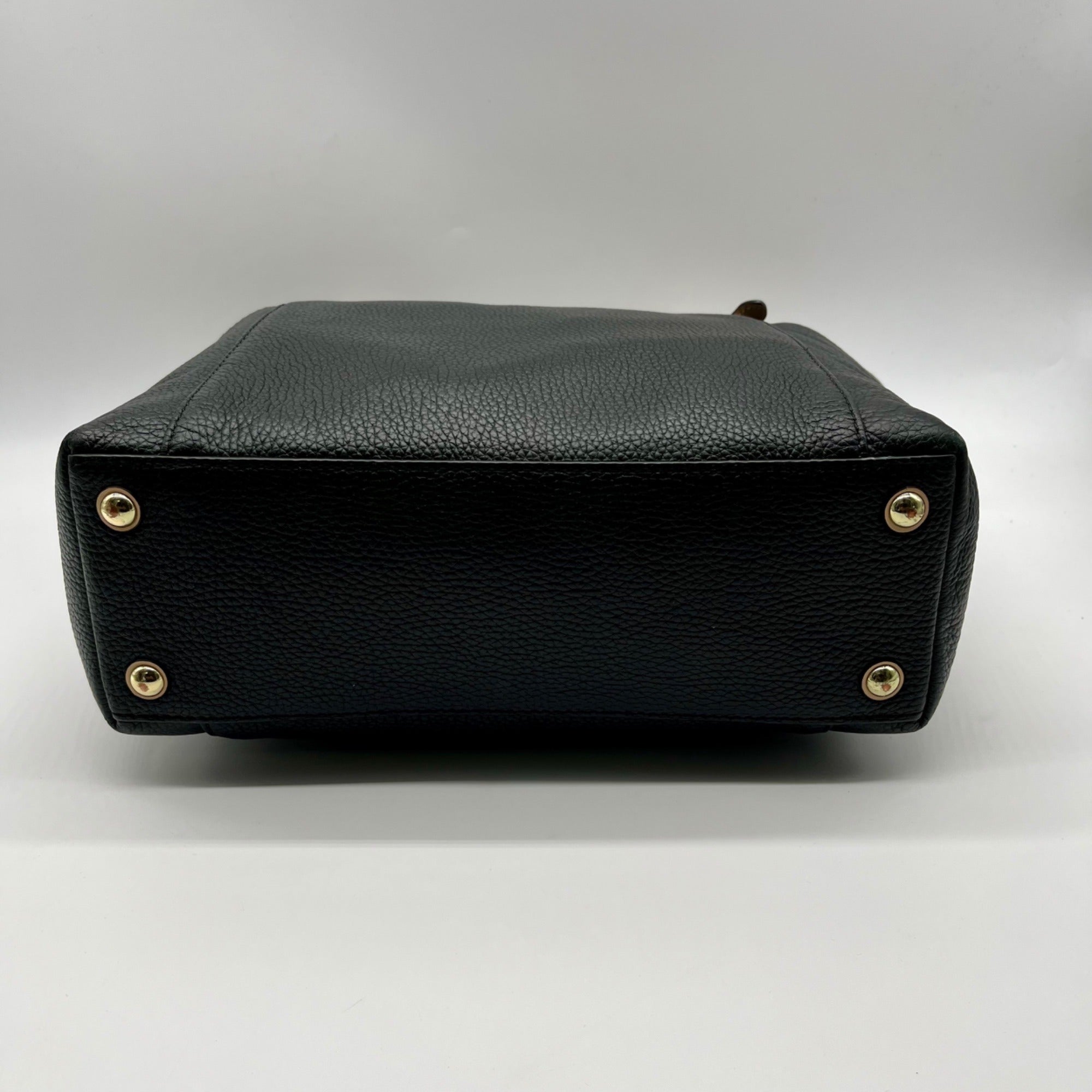Michael Kors Black Leather Jet Set Shoulder Bag
