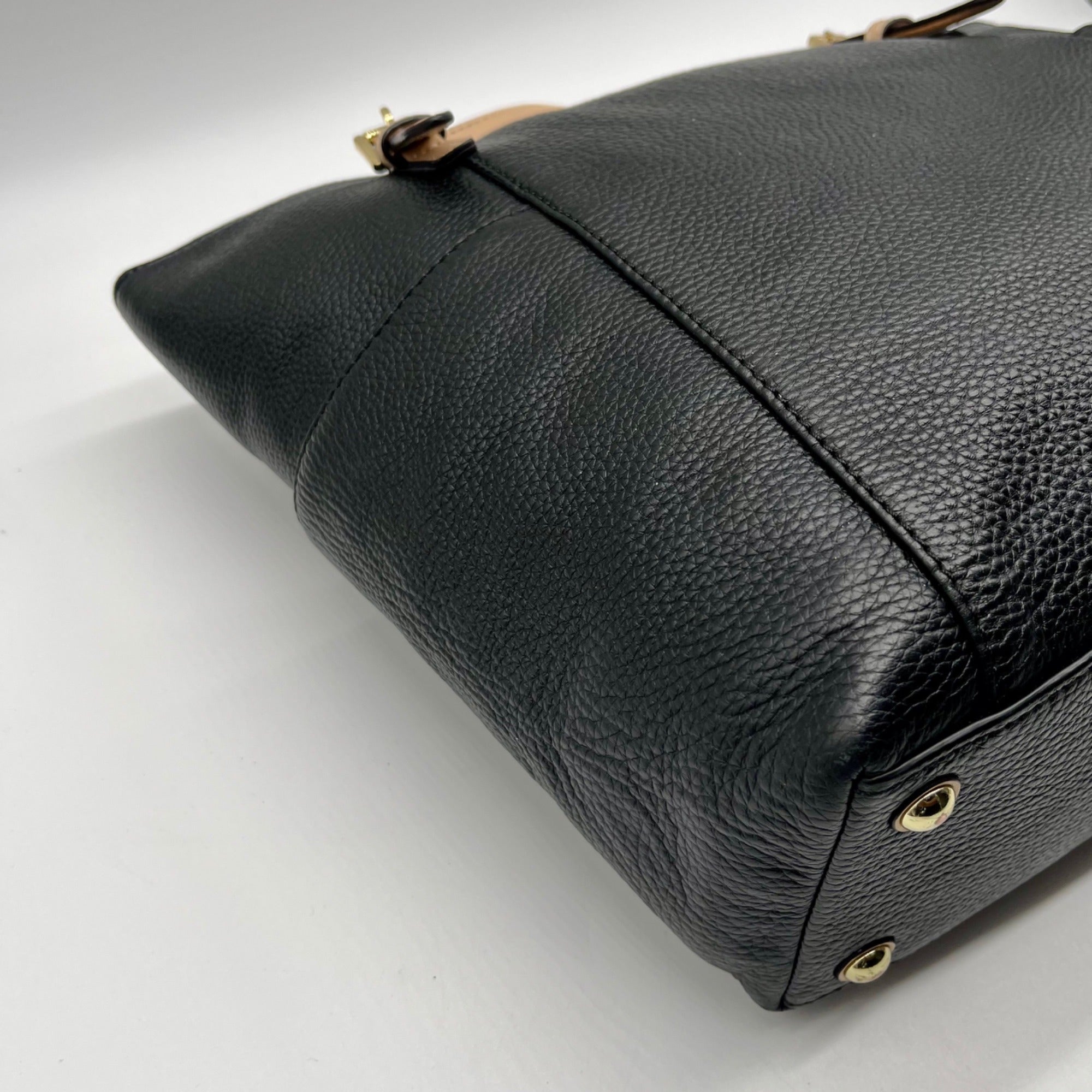Michael Kors Black Leather Jet Set Shoulder Bag