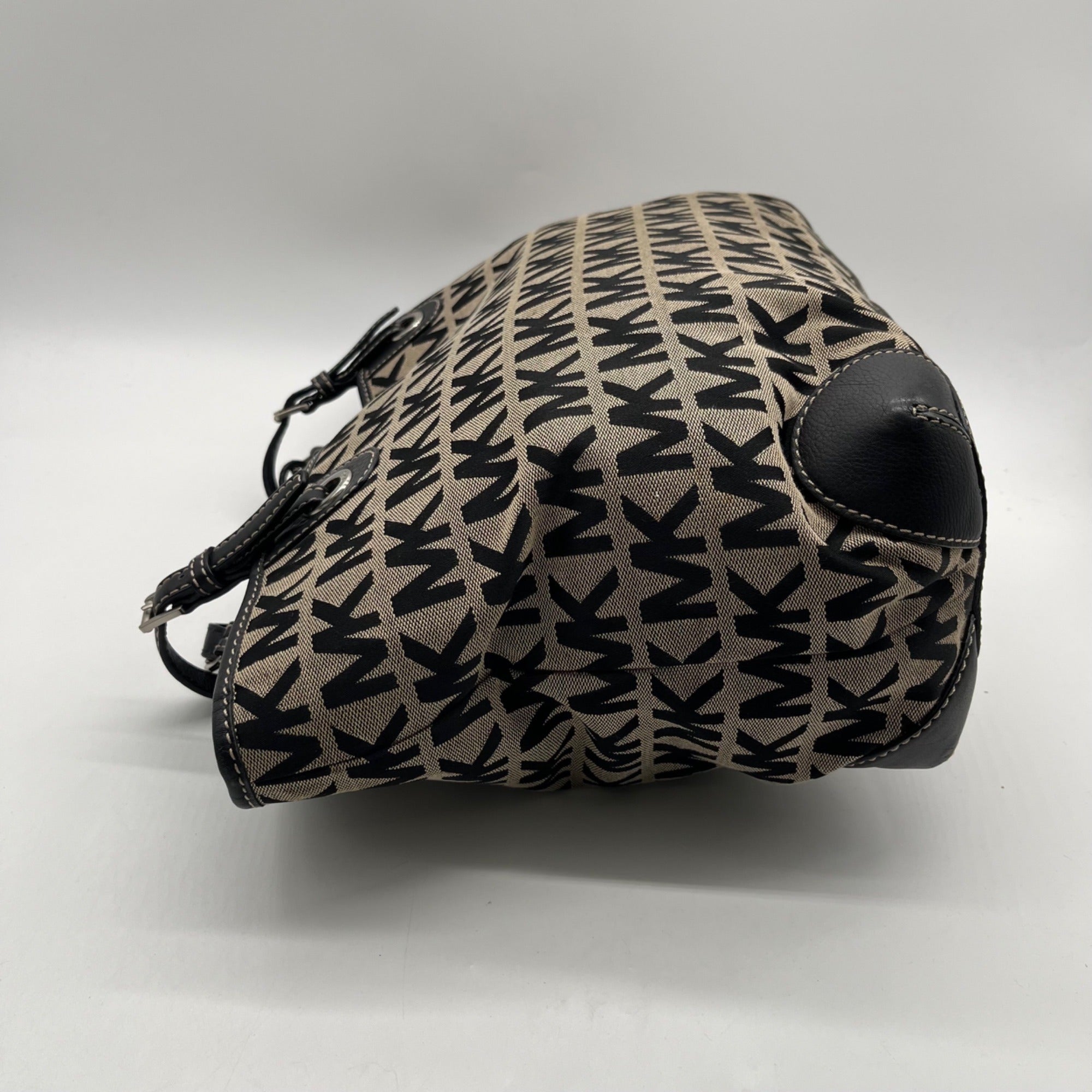 Michael Kors Black &amp; Beige Canvas Jet Set Tote Bag