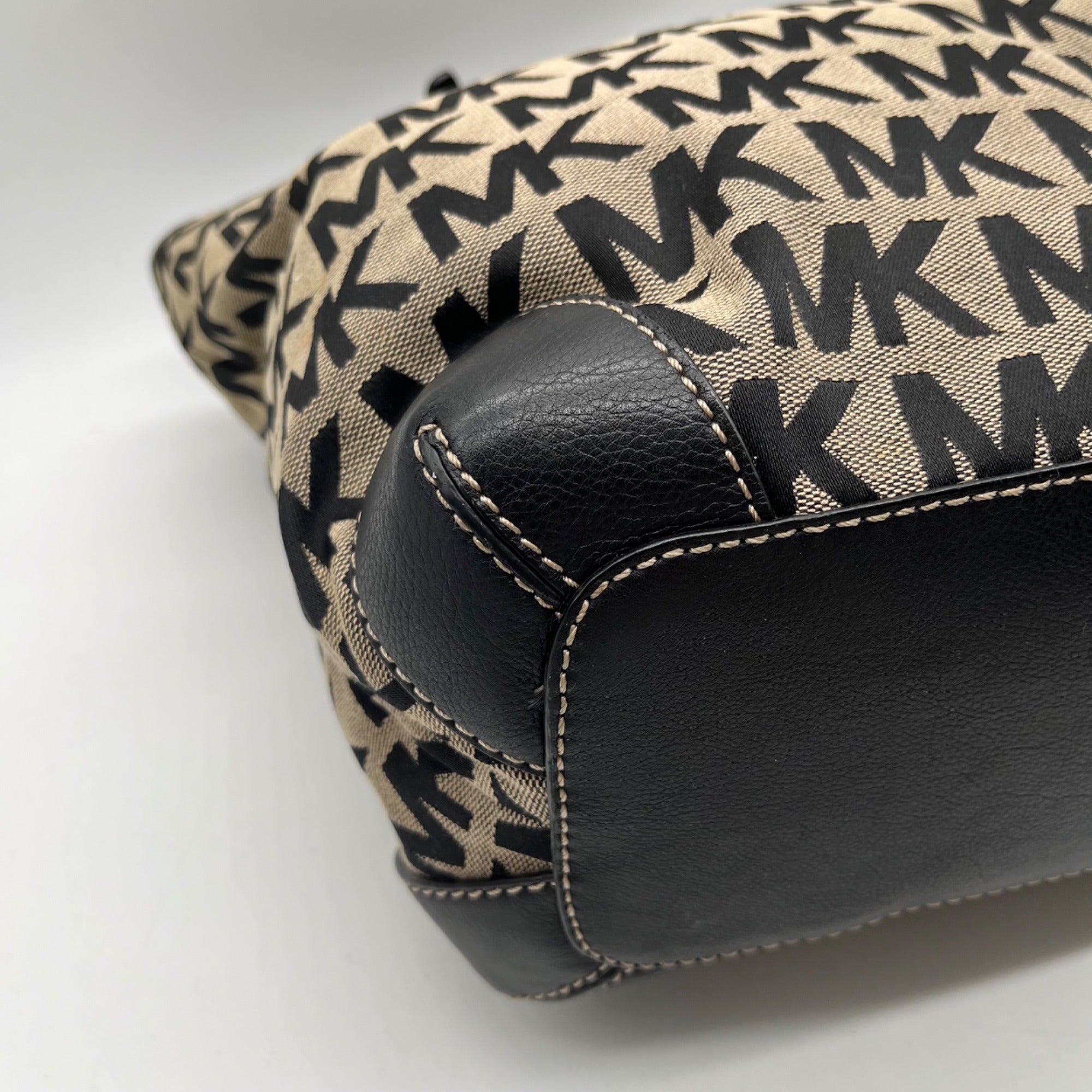 Michael Kors Black &amp; Beige Canvas Jet Set Tote Bag