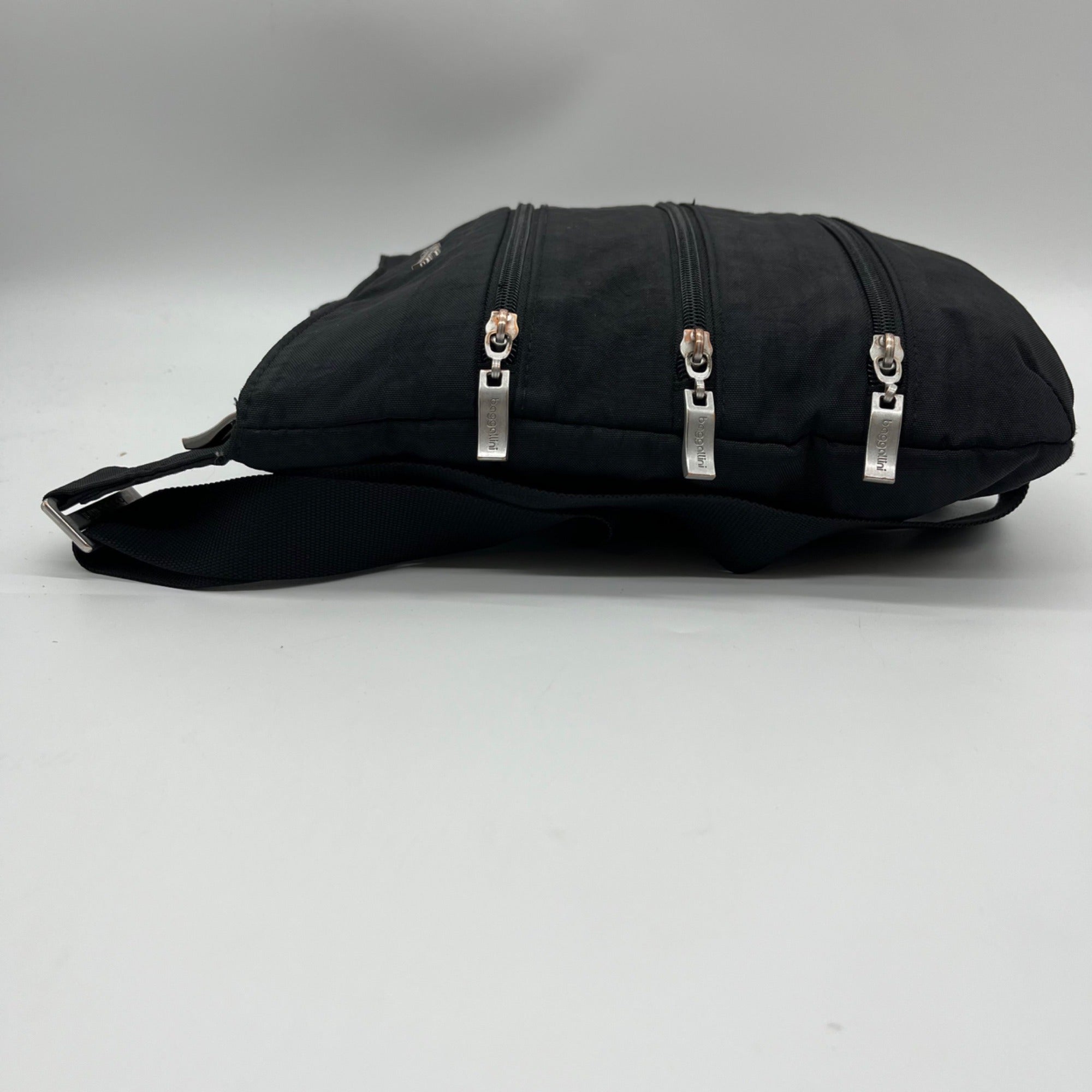 Baggallini Black Nylon Multi-Pocket Crossbody Bag