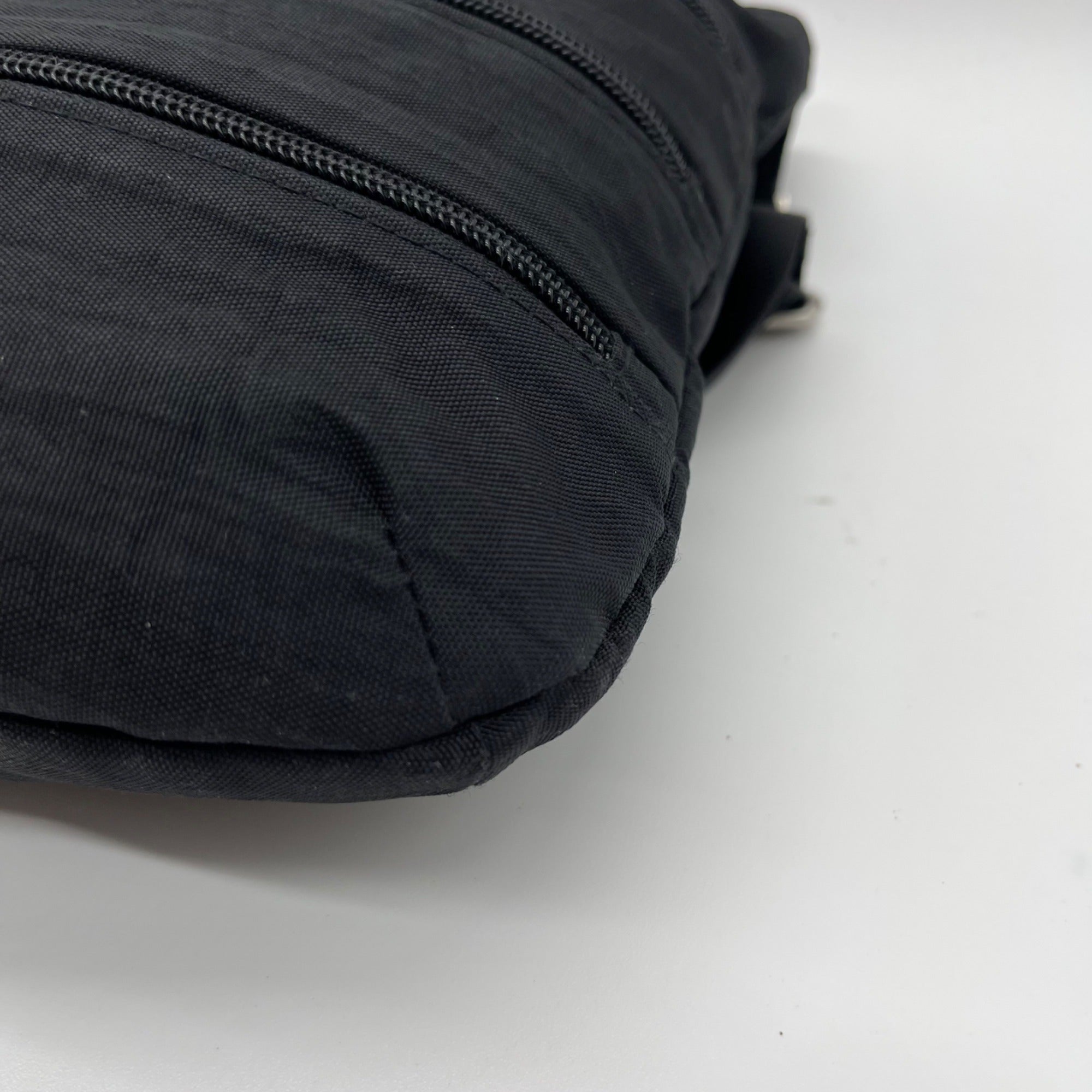 Baggallini Black Nylon Multi-Pocket Crossbody Bag