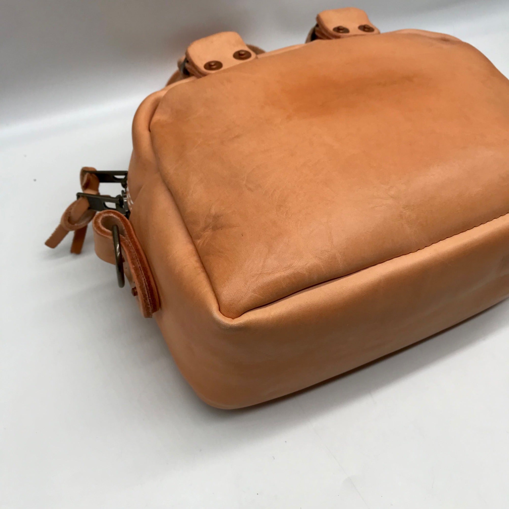 Go Forth Goods Hoffman Carmel Leather Mini Satchel Bag