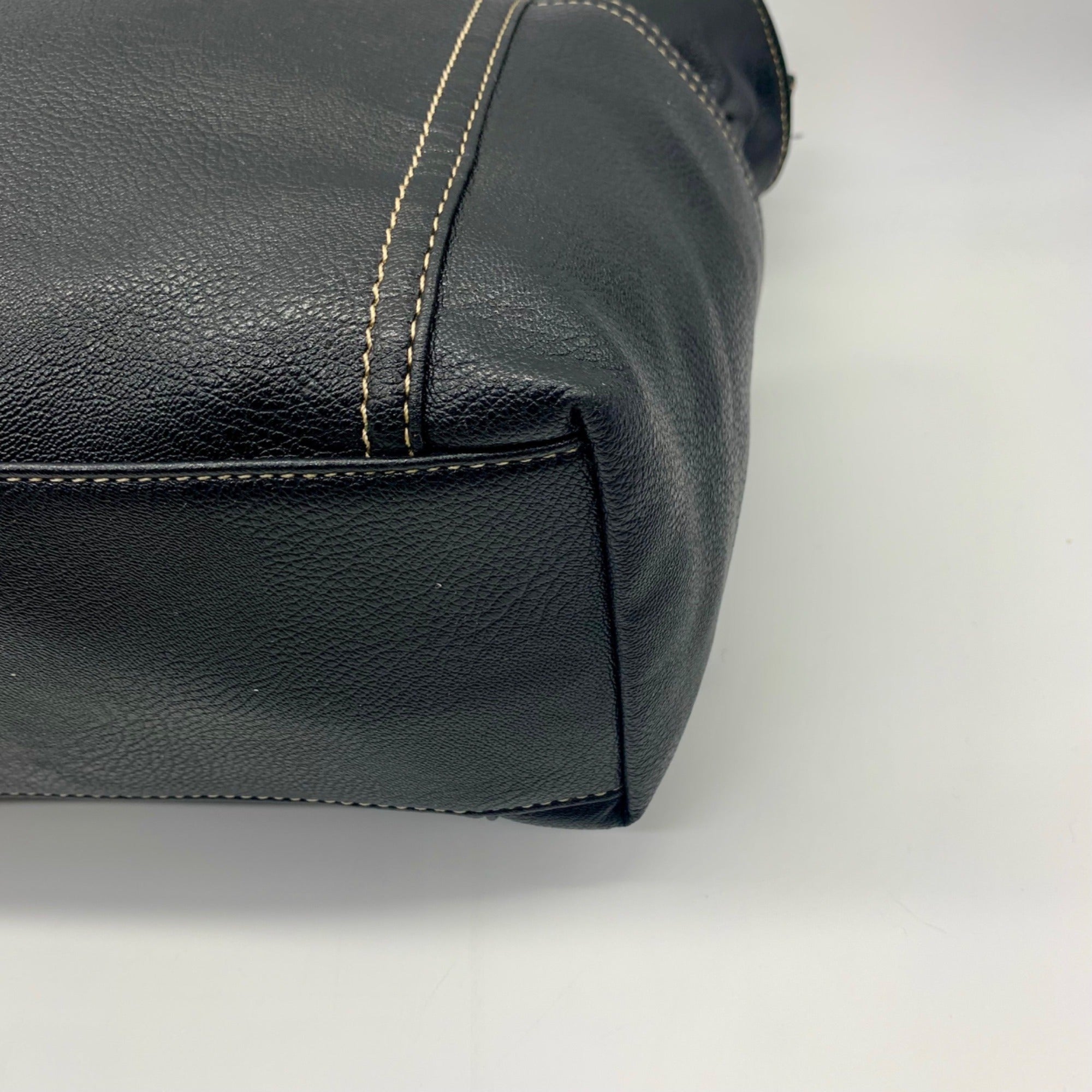Club Rochelier Black Pebbled Leather Handbag
