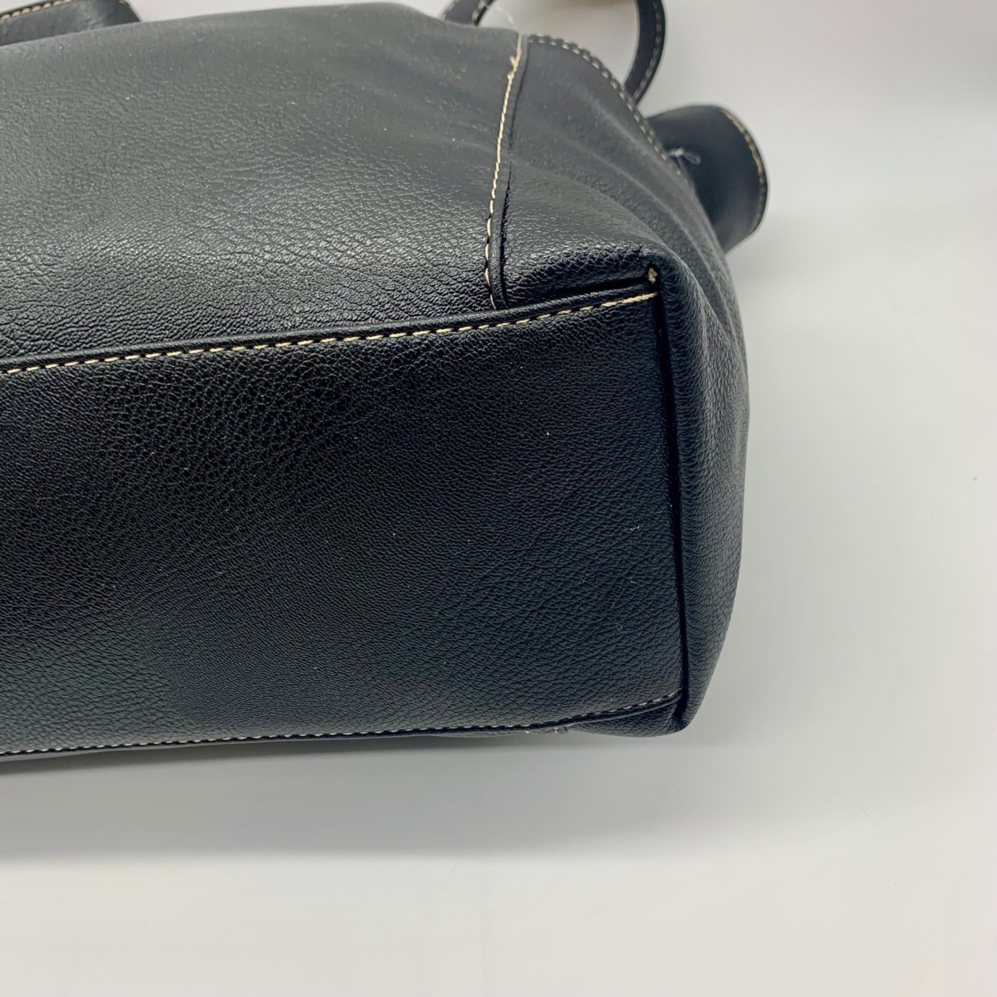 Club Rochelier Black Pebbled Leather Handbag