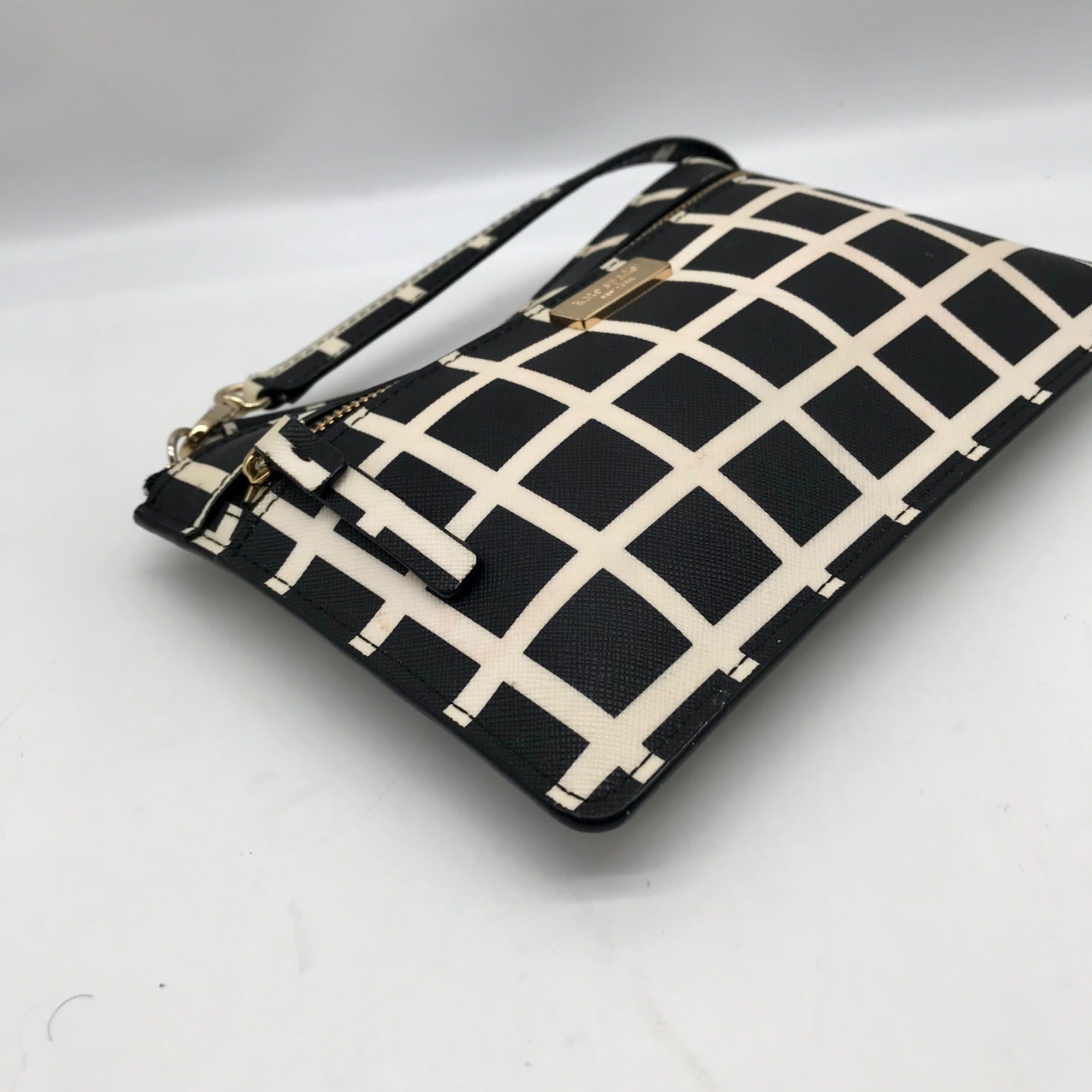 Kate Spade Black And Off-White Leather Laurel Way Tinie Wristlet