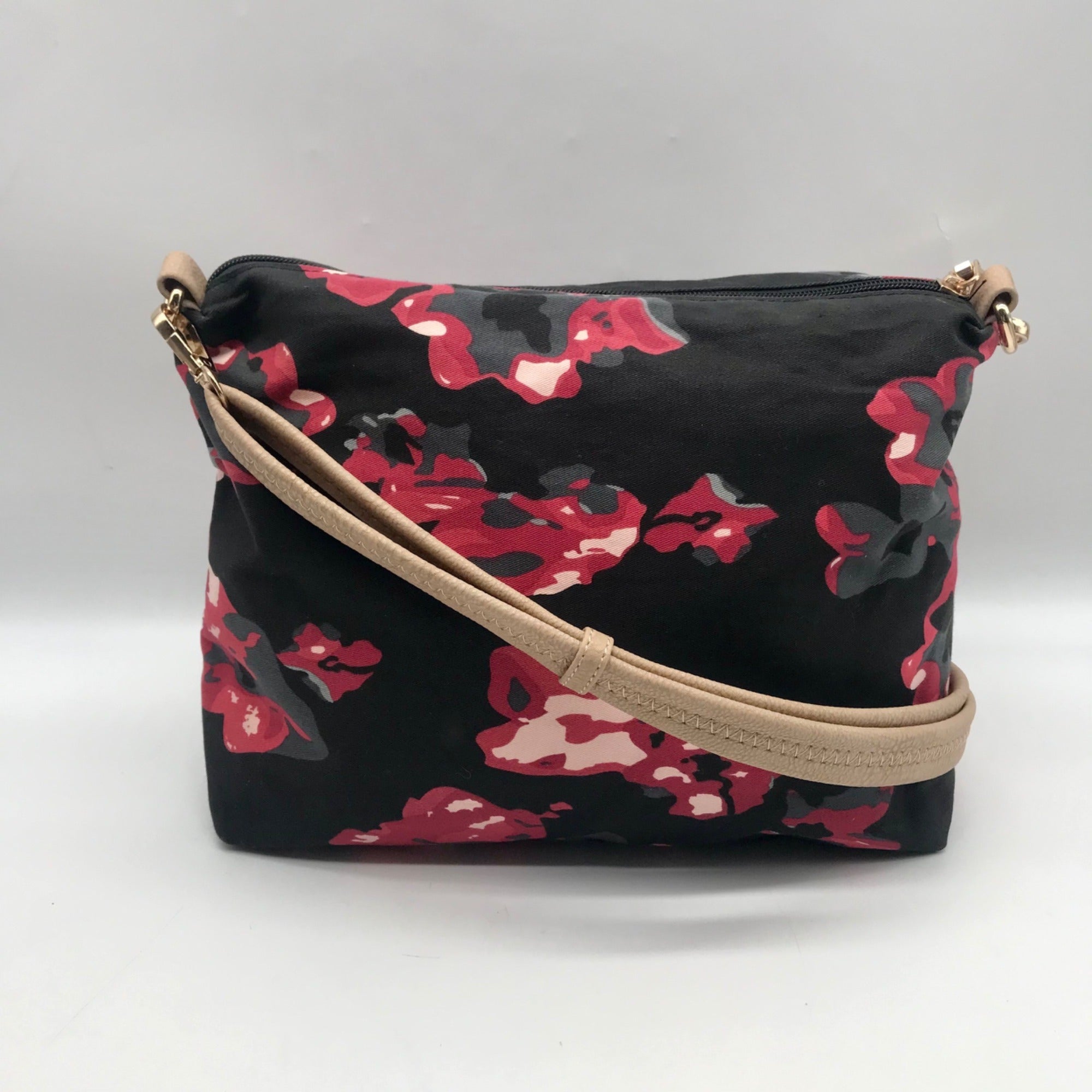 Black Rivet Floral Fabric/Faux Leather Shoulder Bag Tote