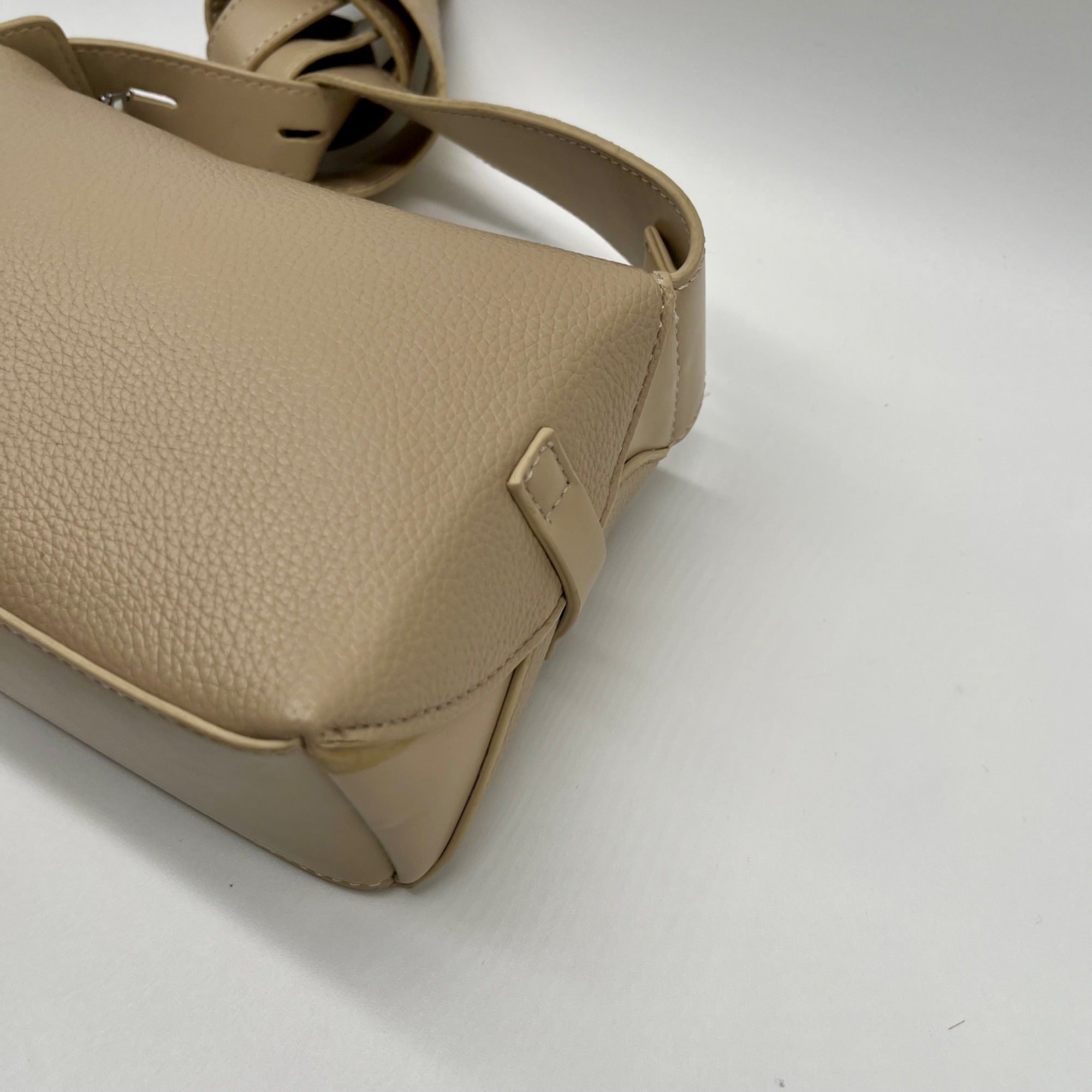 MMS Beige Leather Shoulder Bag