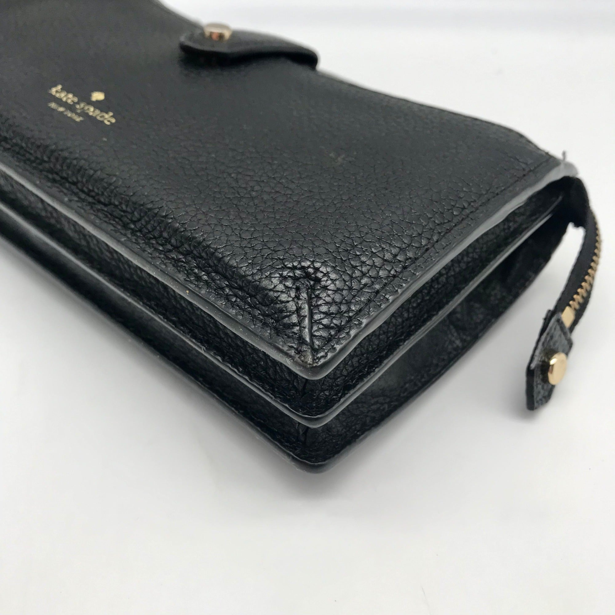 Kate Spade Black Pebbled Leather Larchmont Avenue Alegra crossbody Wallet