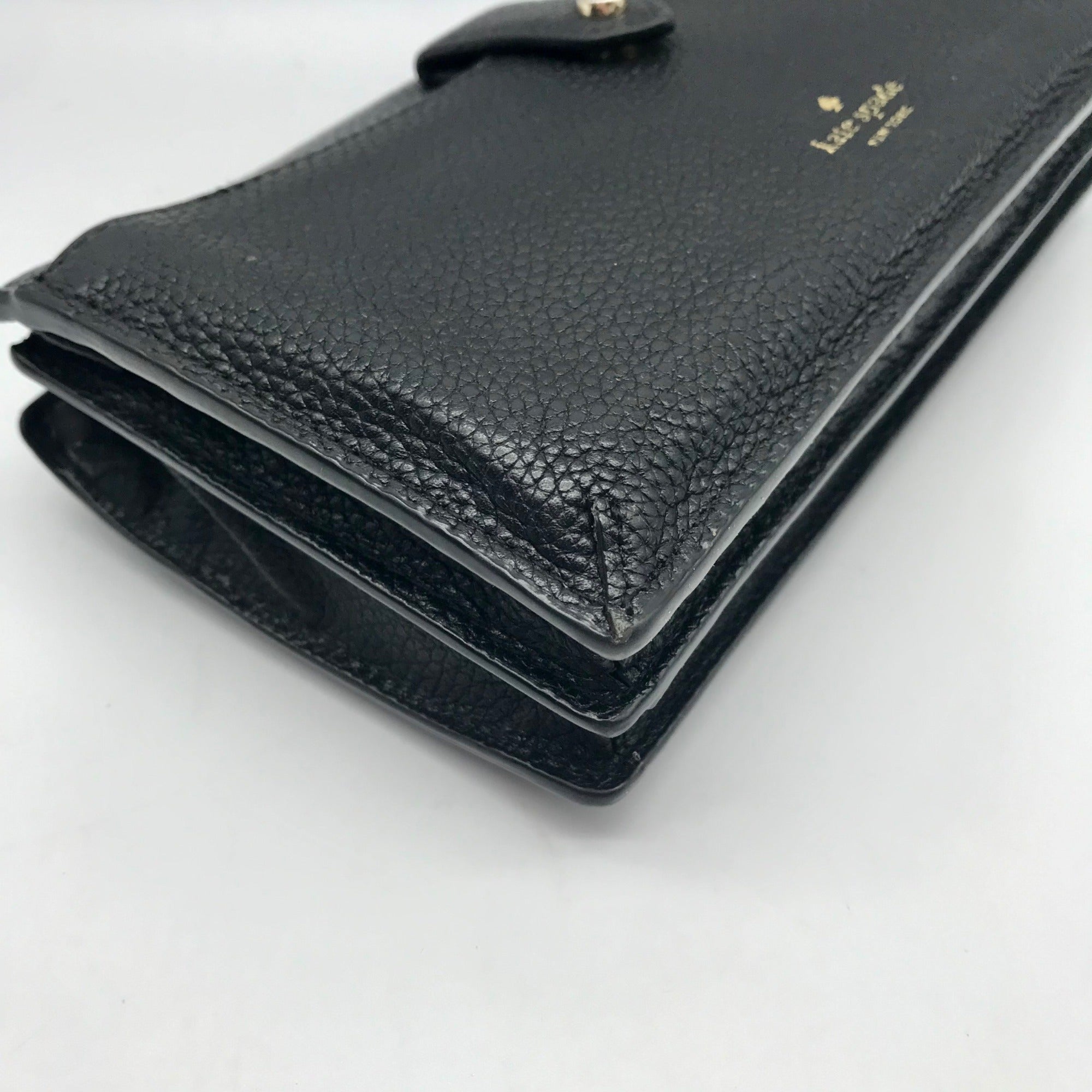 Kate Spade Black Pebbled Leather Larchmont Avenue Alegra crossbody Wallet