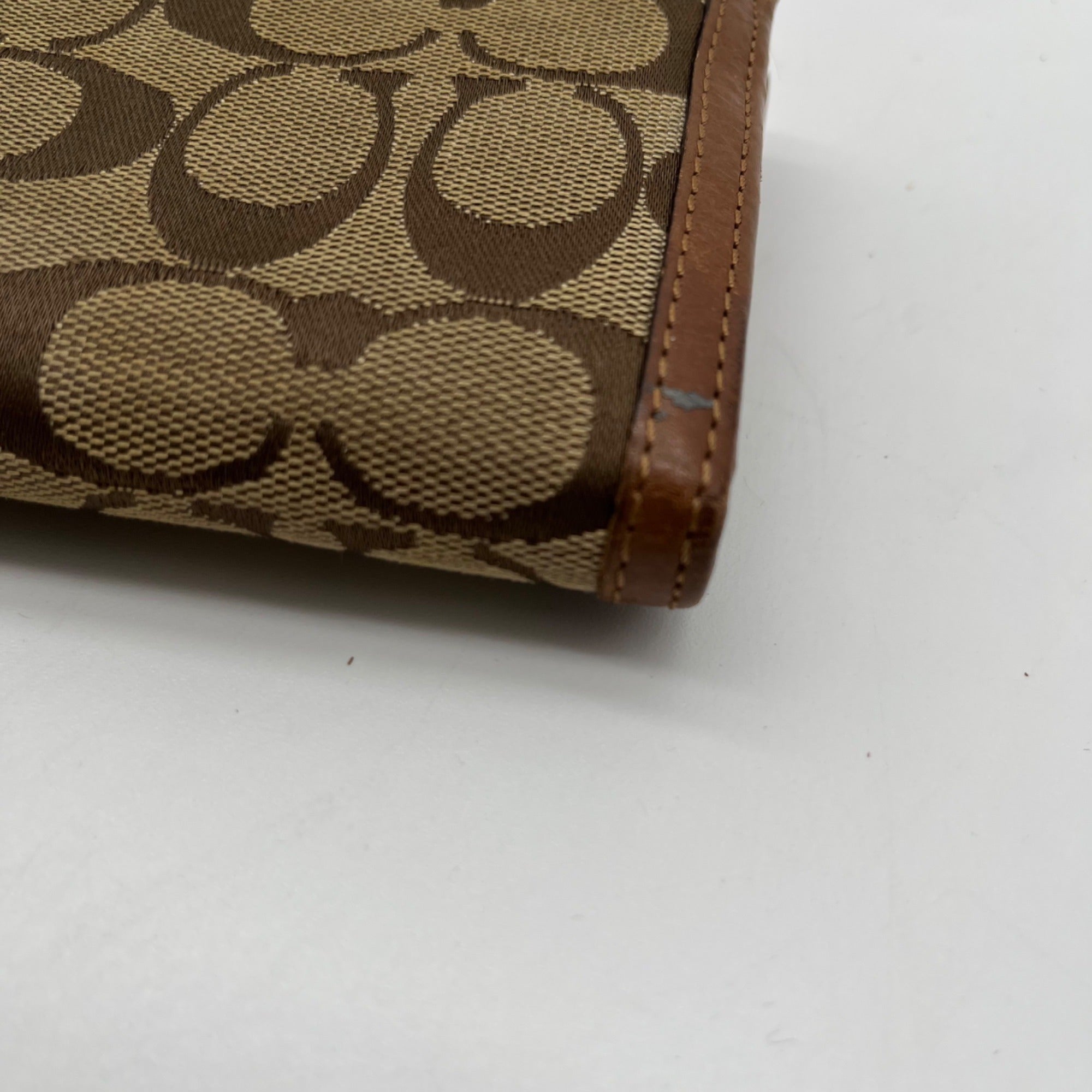 Coach Vintage Signature Soho Buckle Trifold Wallet