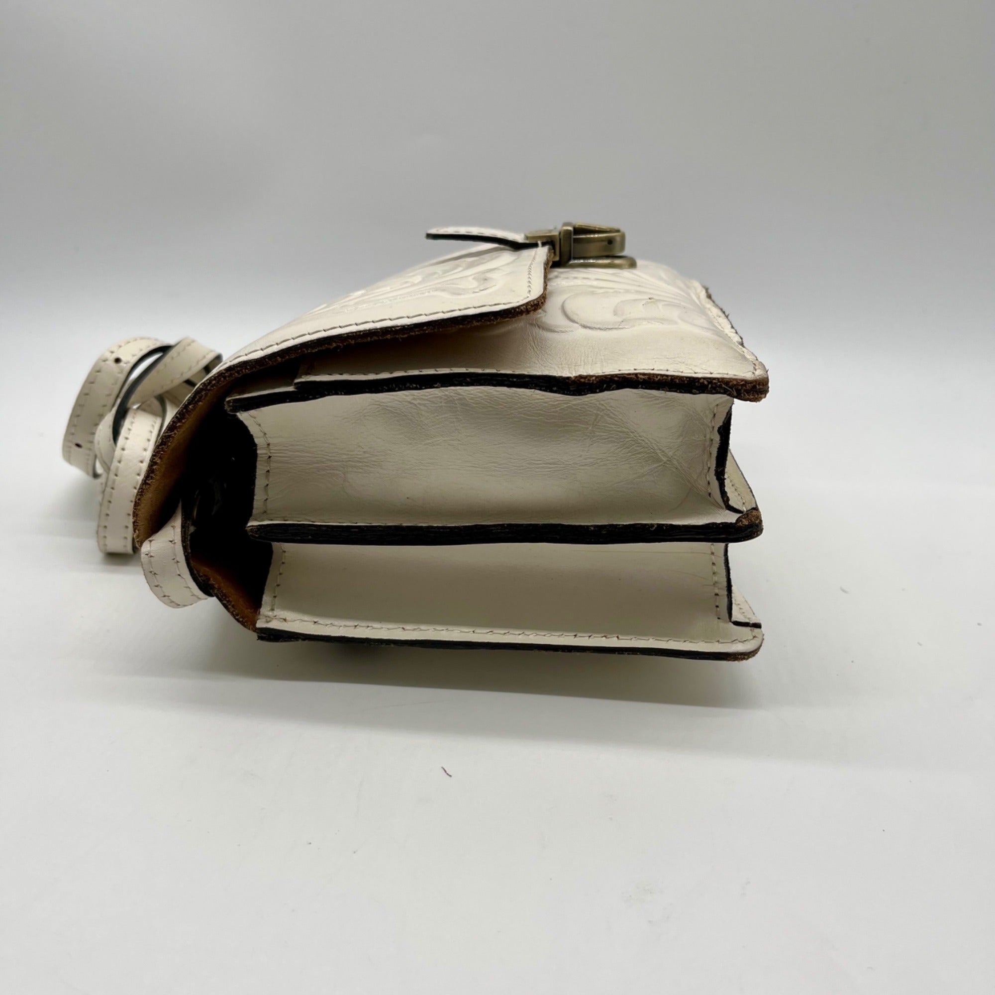 Patricia Nash White Leather Lanza Crossbody Bag