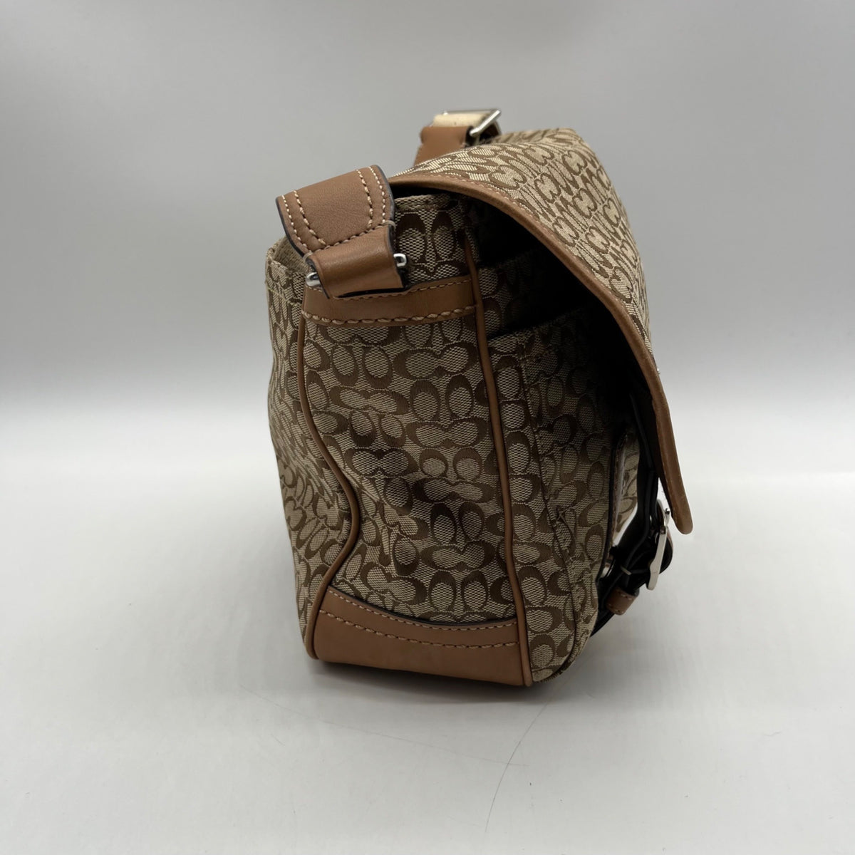 Coach Tan Signature Jacquard Messenger Bag F70283
