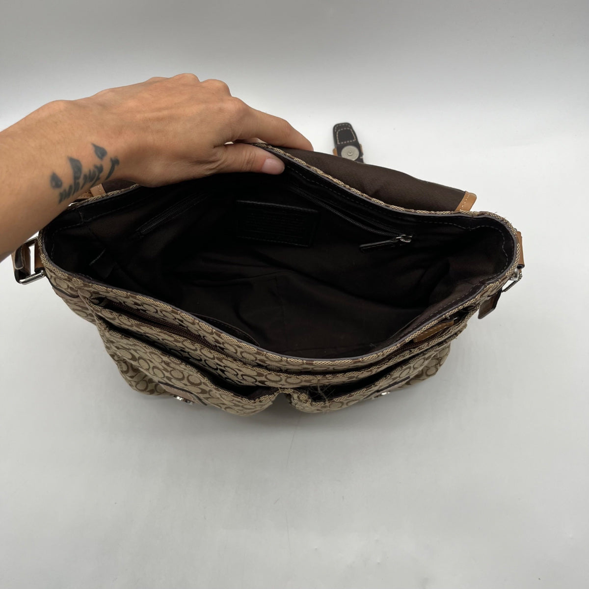 Coach Tan Signature Jacquard Messenger Bag F70283