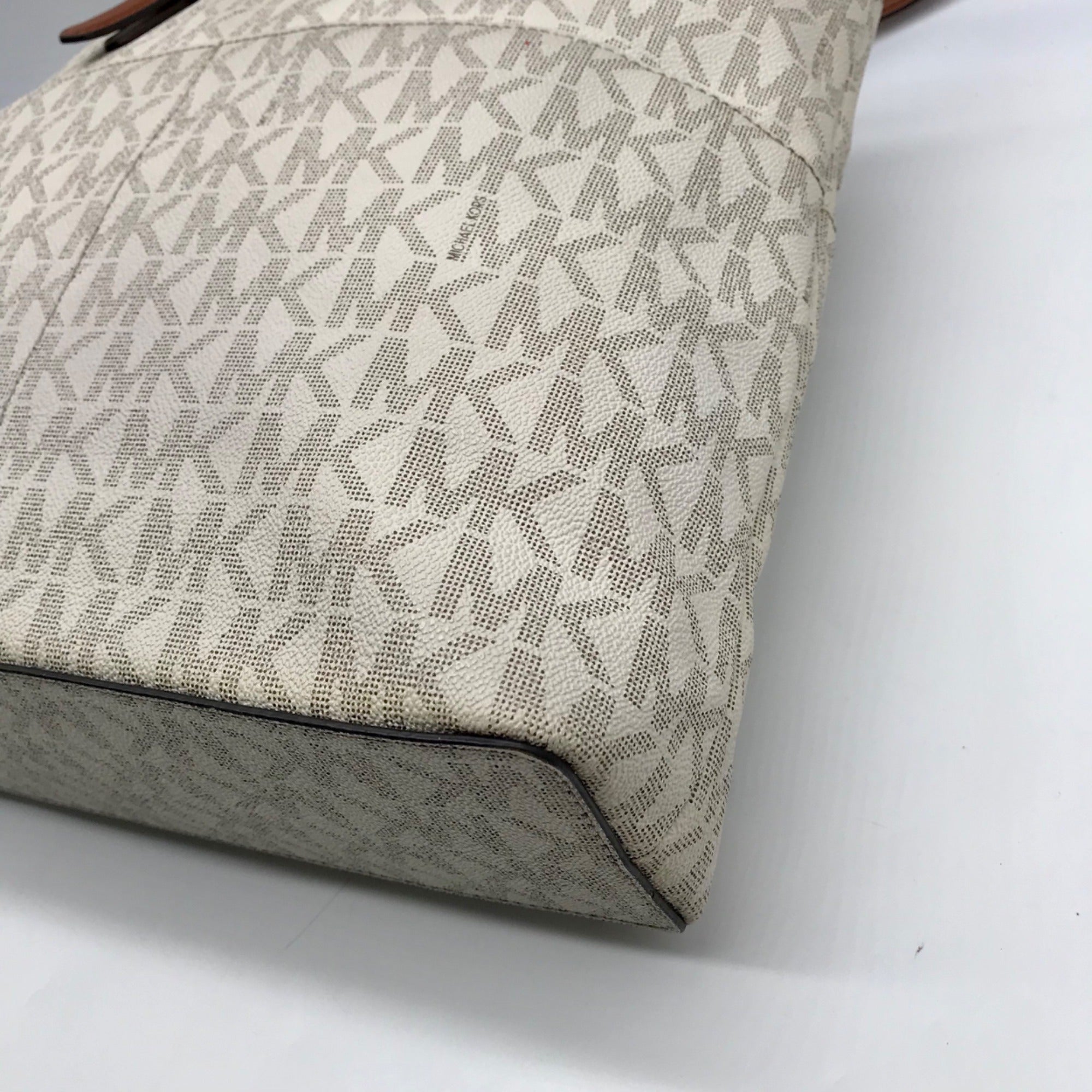 Michael Kors Vanilla And Brown Monogram Coated Canvas Bedford Tote Bag