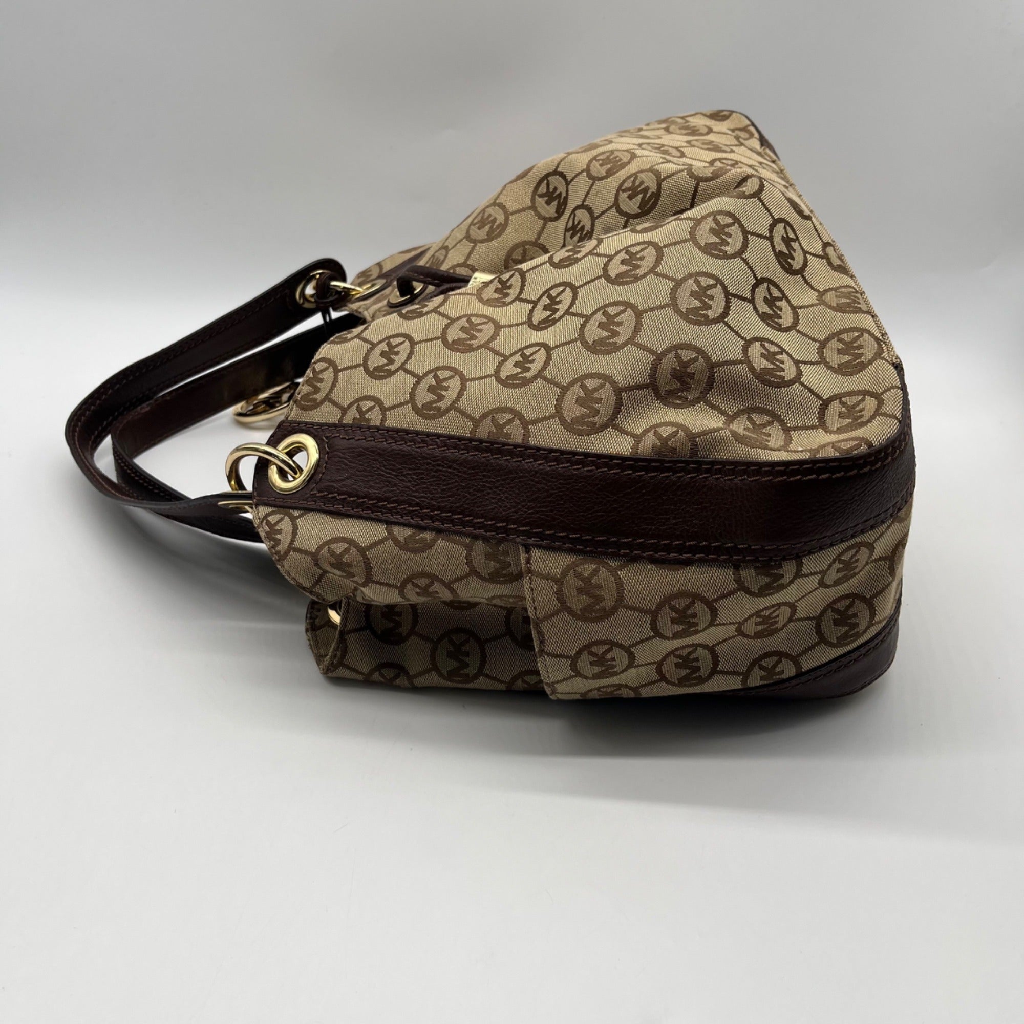Michael Kors Jet Set Drawstring Shoulder Bag