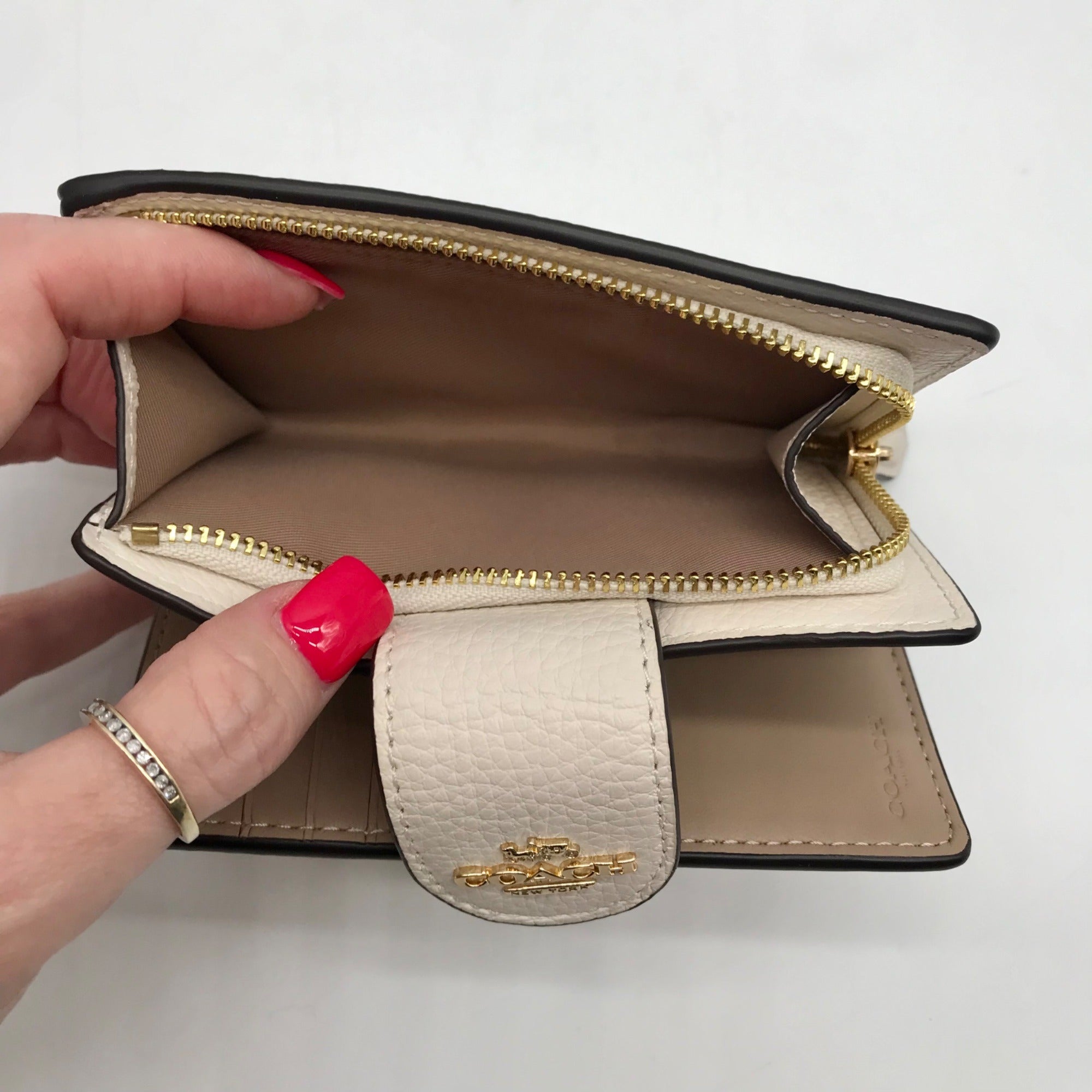 Coach Chalk Pebbled Leather Signature Rivets Corner Zip Wallet