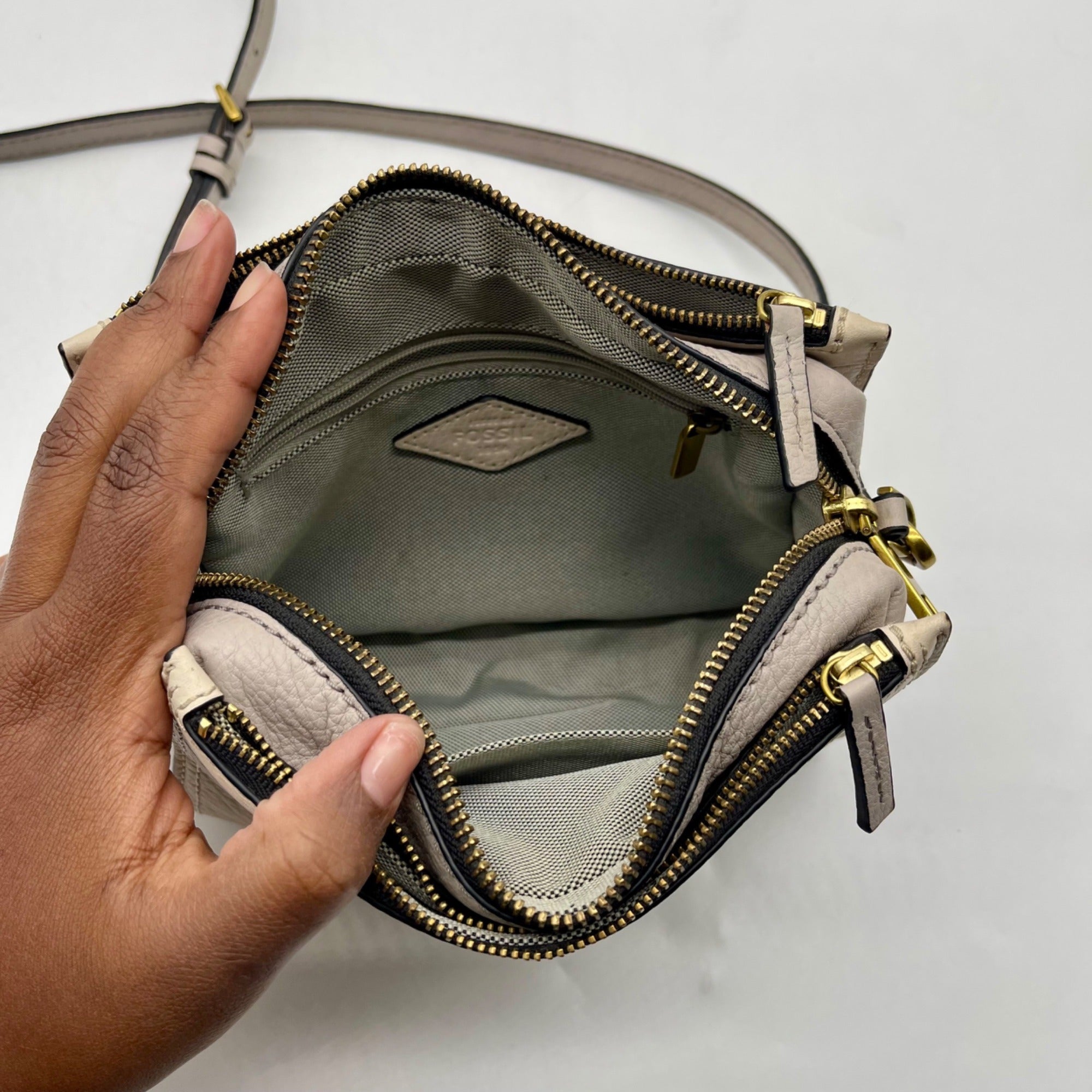 Fossil Cream Pebbled Leather Adjustable Crossbody Bag