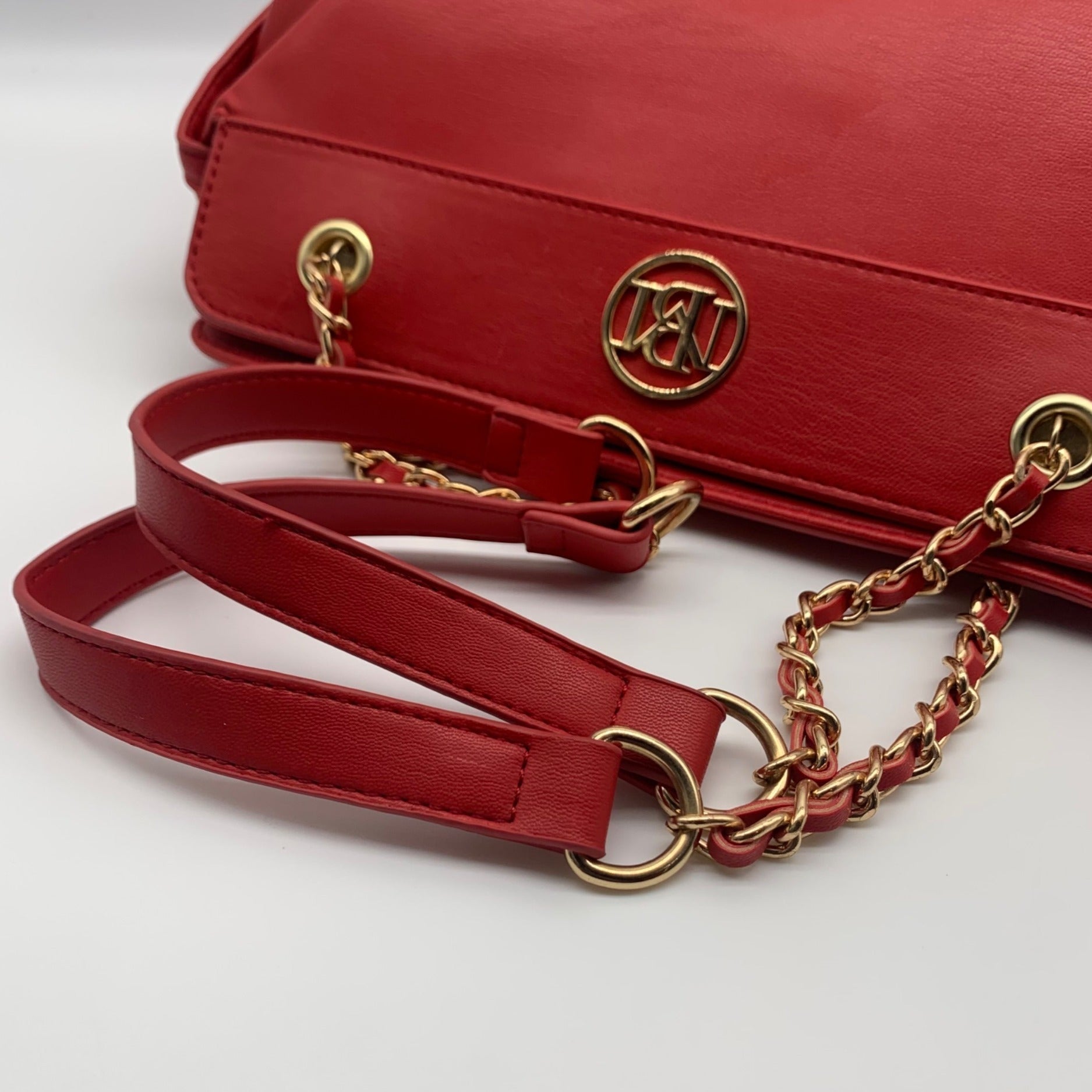 Badgley Mischka Red Vegan Leather Chain Strap Shoulder Bag