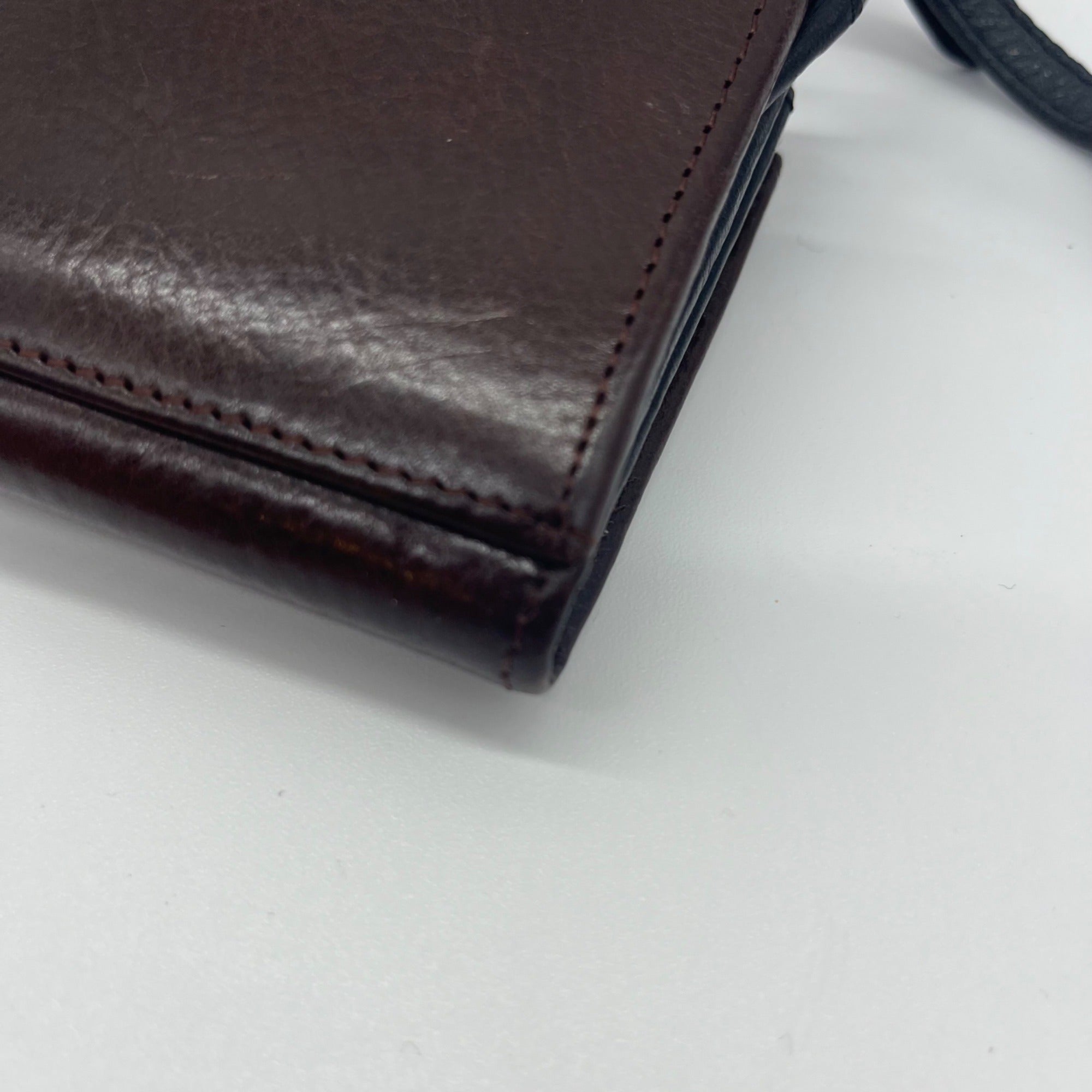 Brighton Brown Croc-Embossed Wallet Crossbody